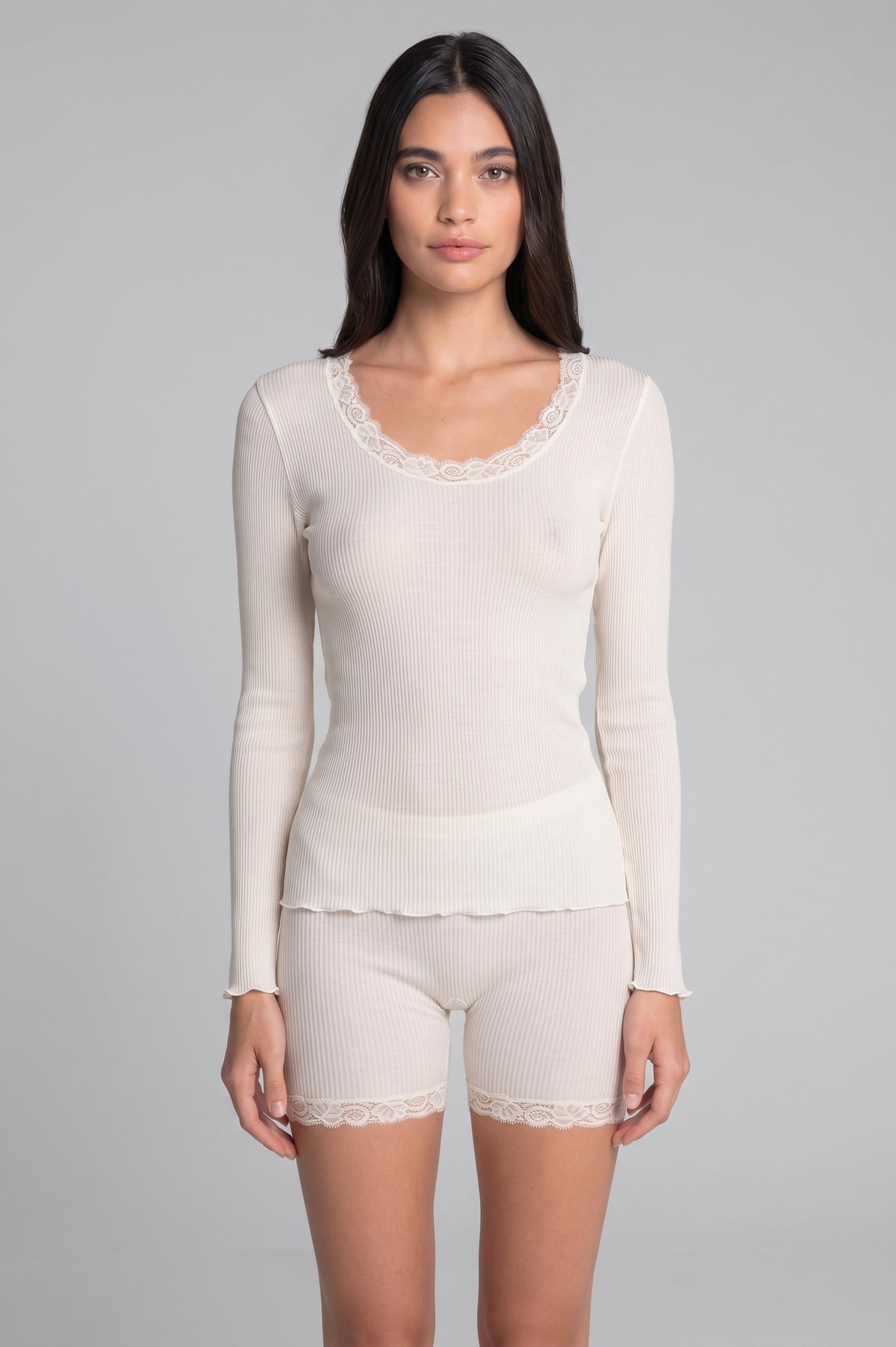 Maglia a maniche lunghe in lana e seta con pizzo Leavers 3416