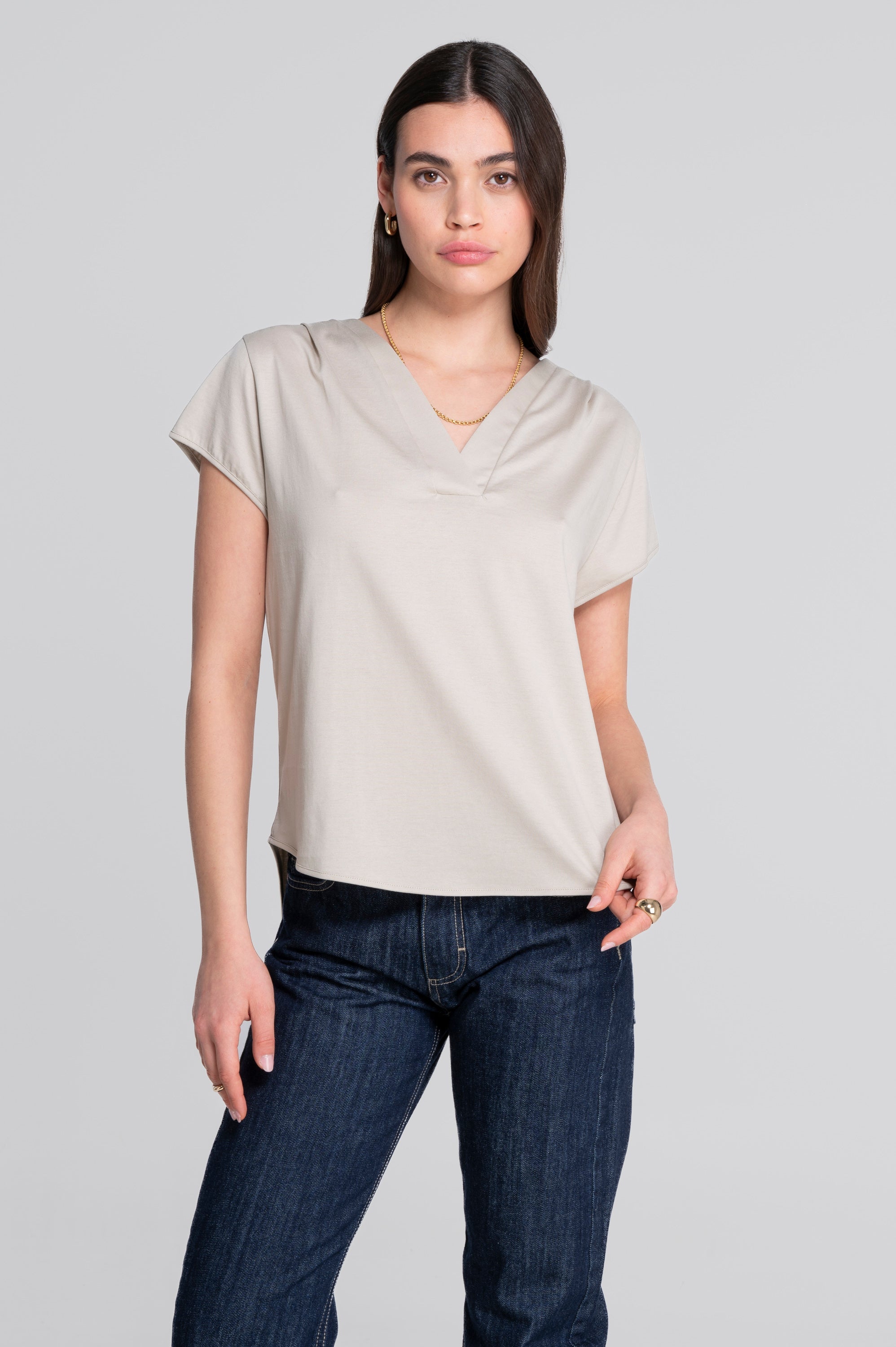 V neck flared T-shirt in jersey cotton 407