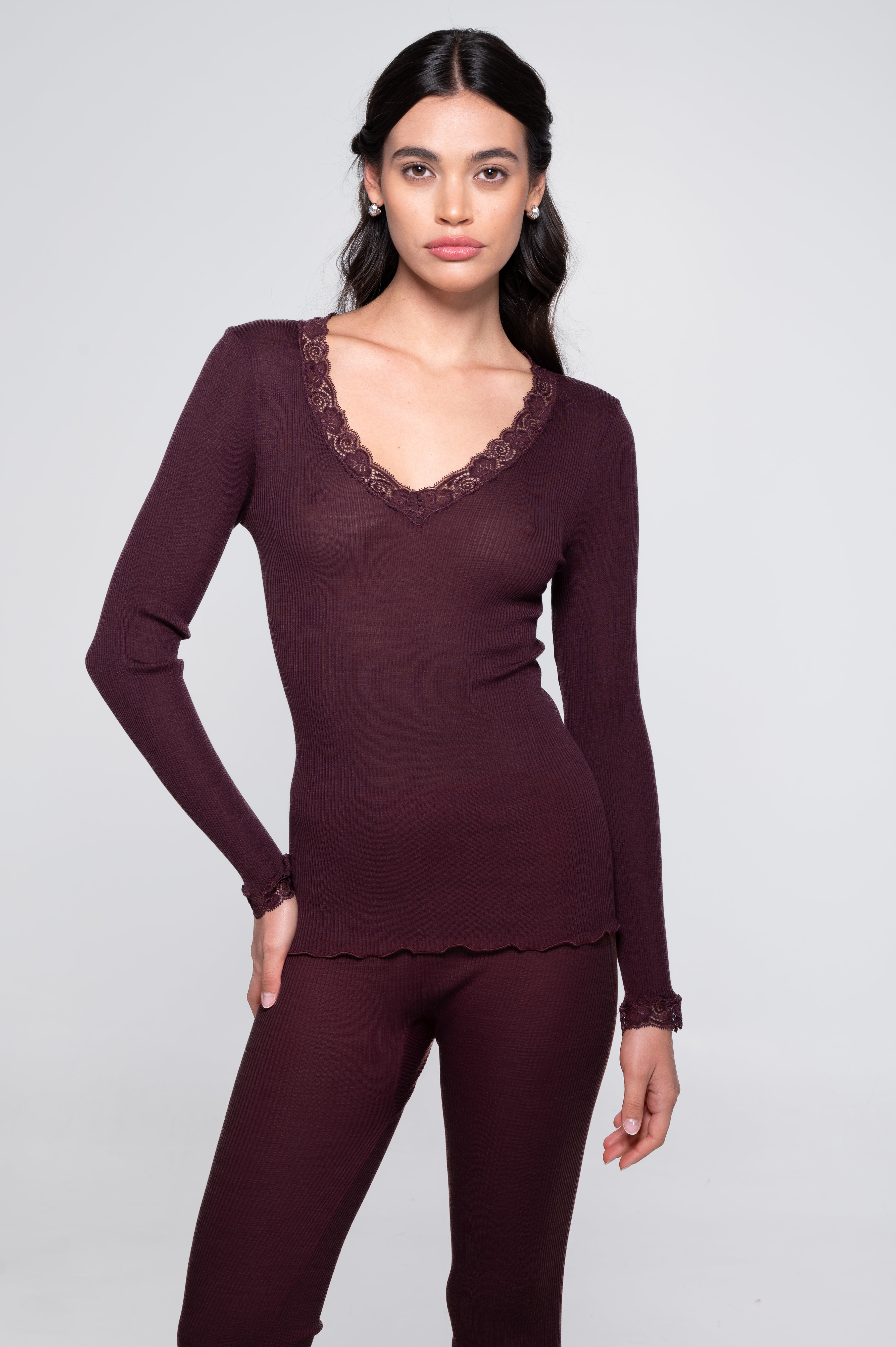 Haut à manches longues en laine et soie avec dentelle Leavers 3404