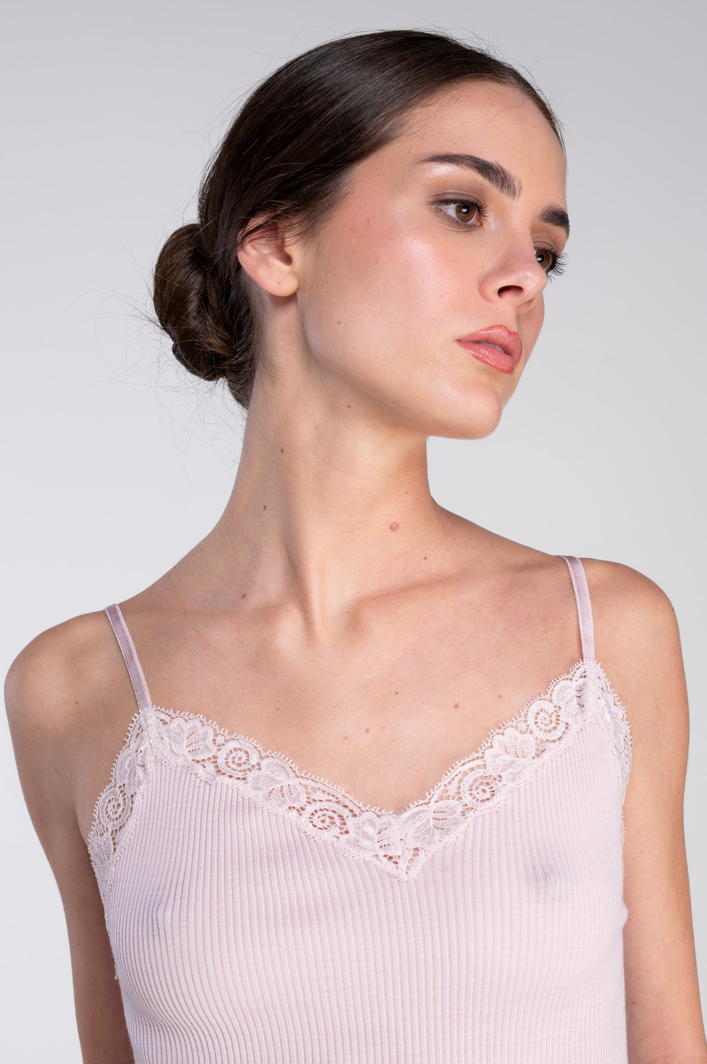 Top in lana e seta con pizzo Leavers 3408