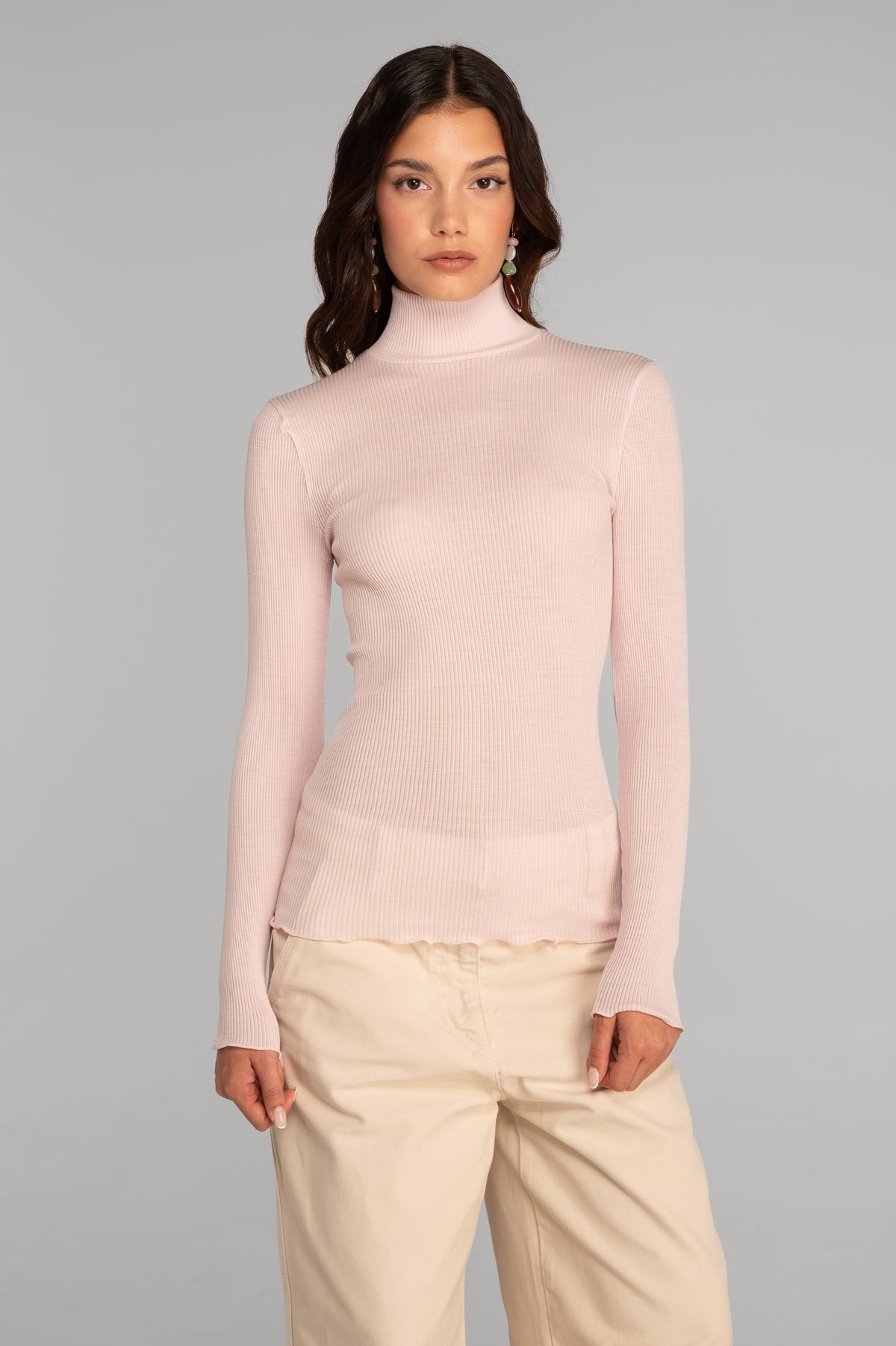 Pull à col montant à manches longues en laine et soie 3429