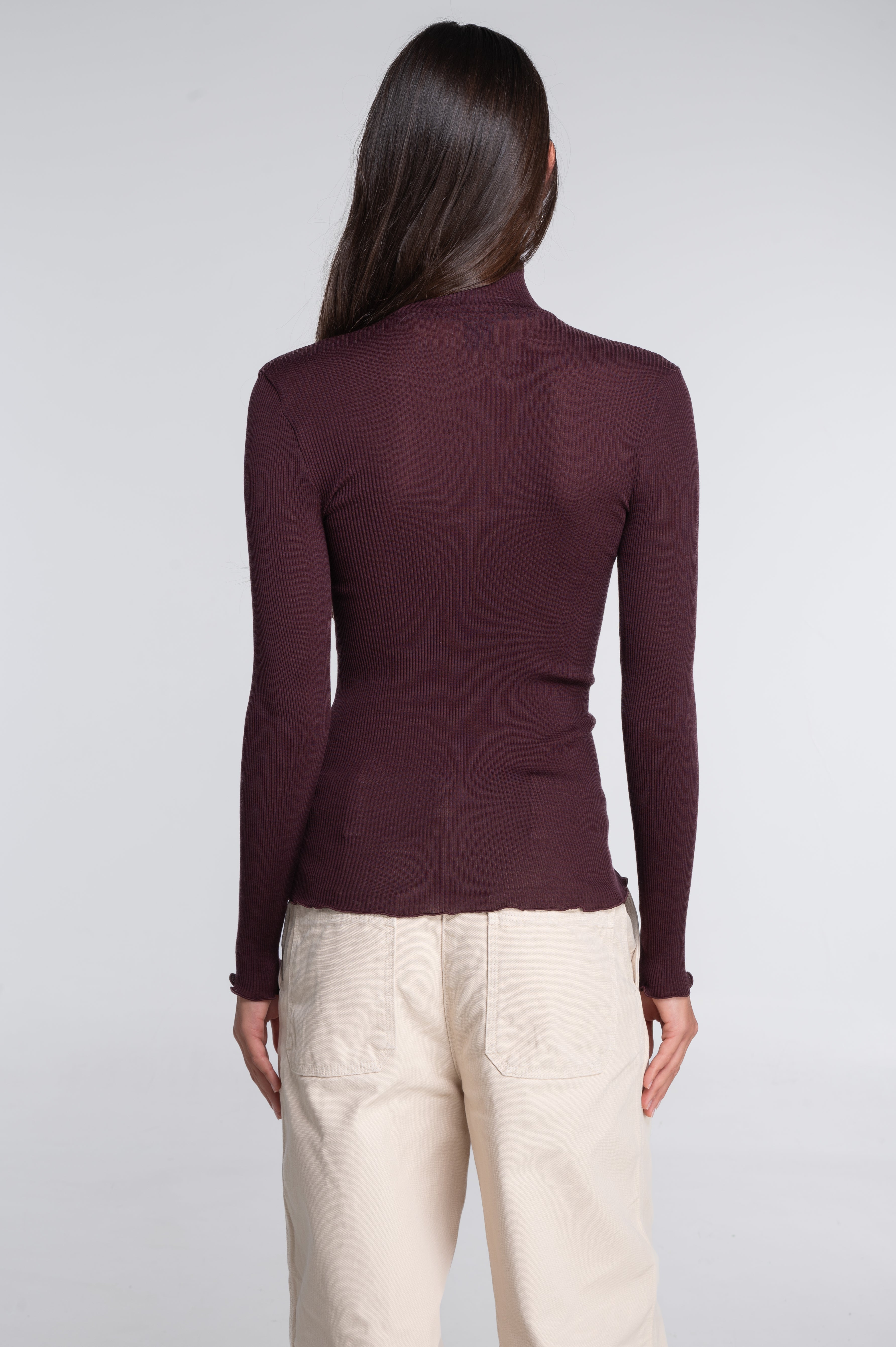 Pull à col montant à manches longues en laine et soie 3429