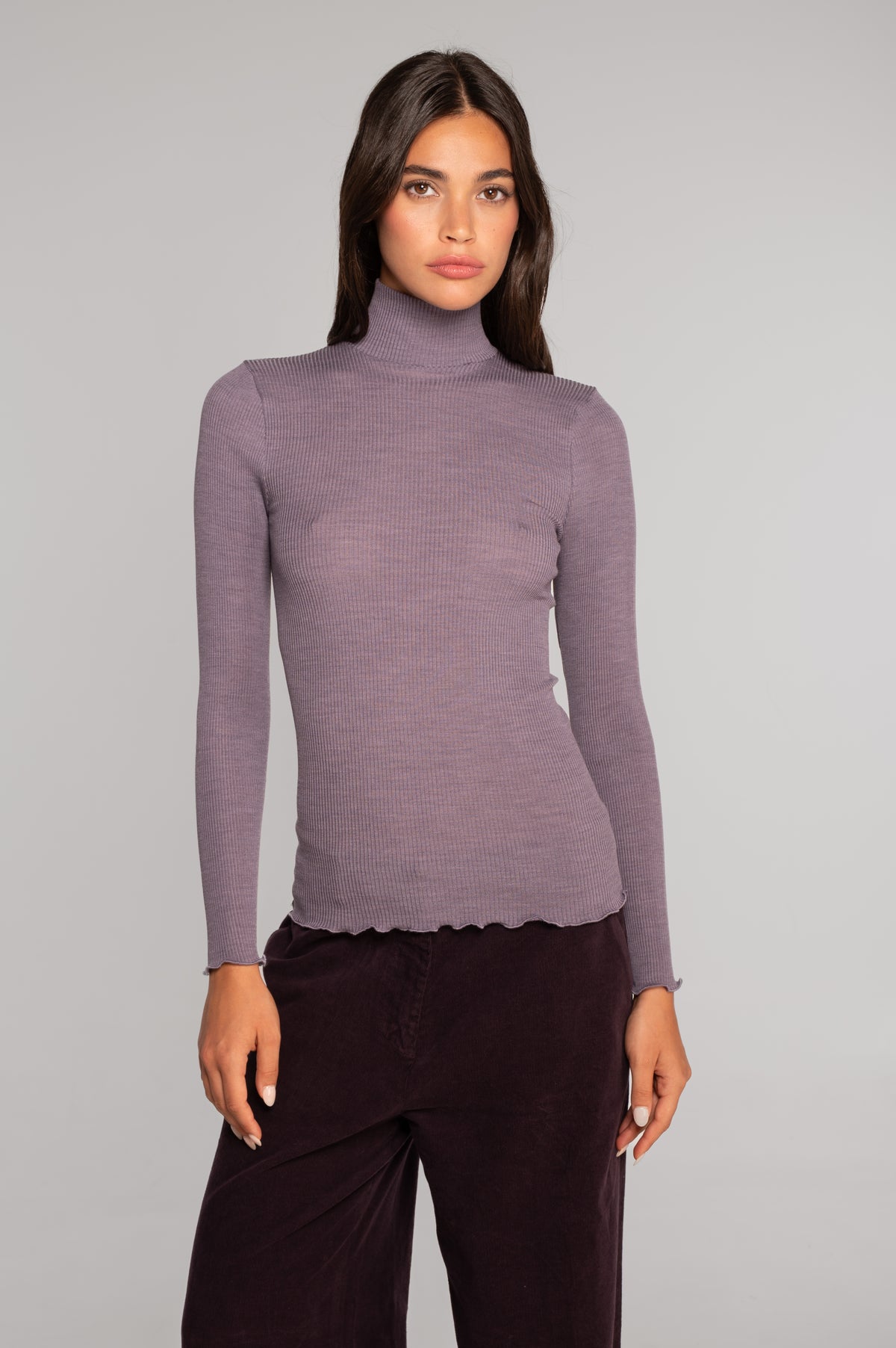 Pull à col montant à manches longues en laine et soie 3429