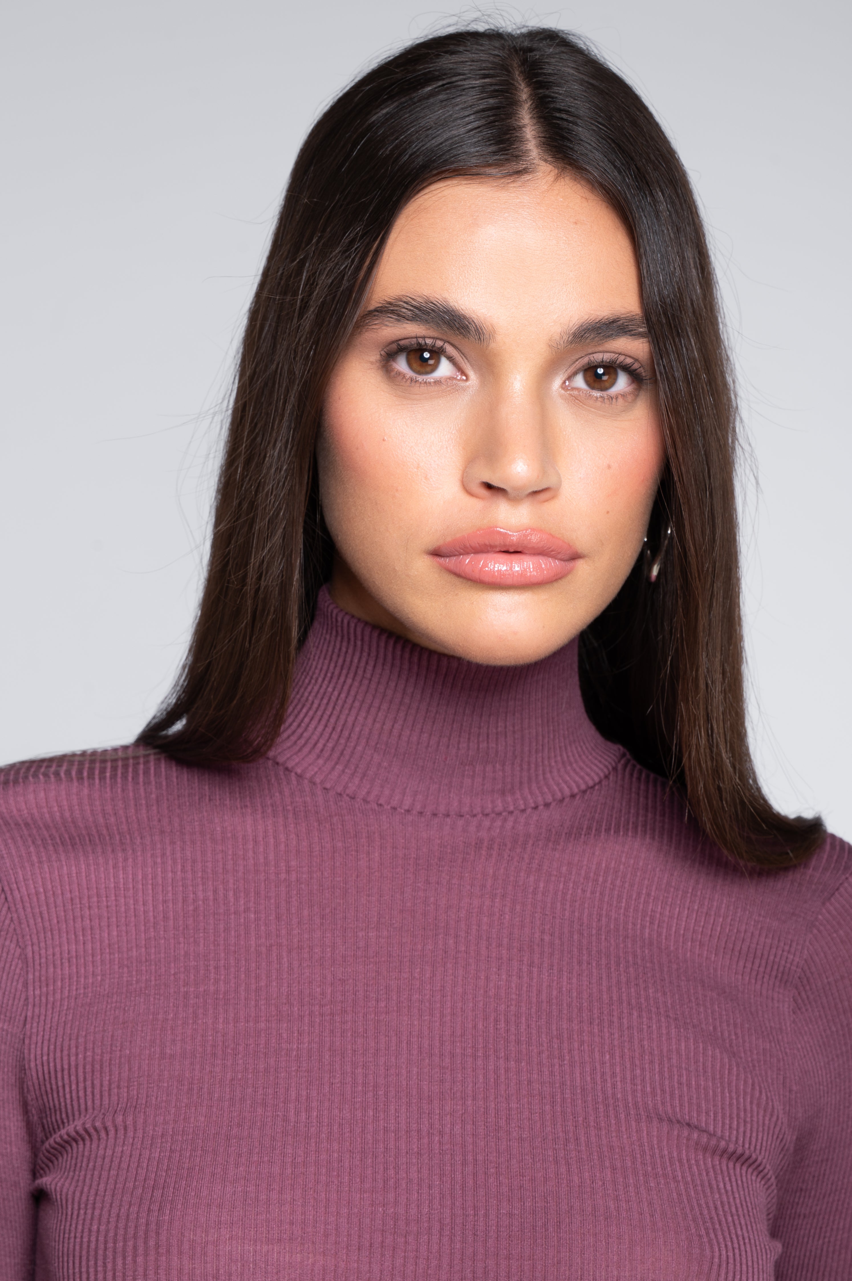 Pull à col montant à manches longues en laine et soie 3429