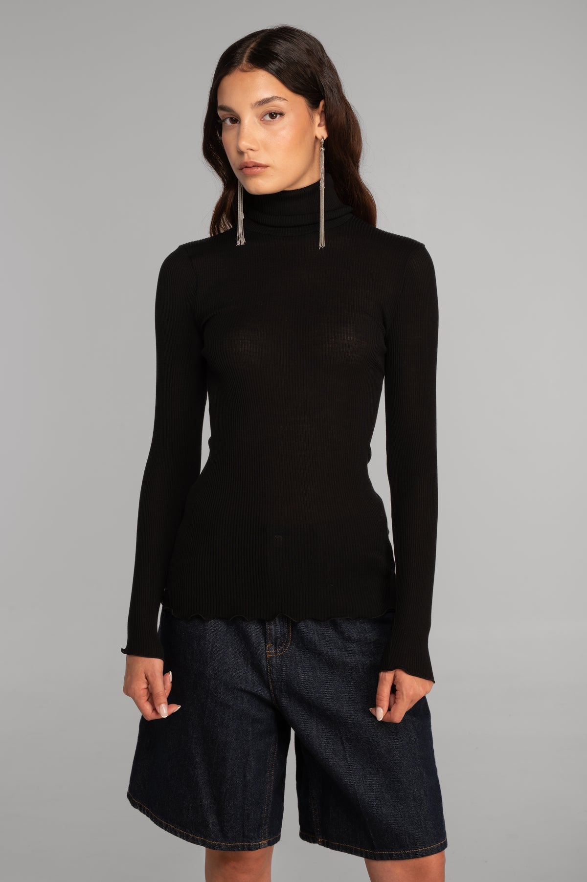 Maglia a collo alto in lana e seta a maniche lunghe 3438