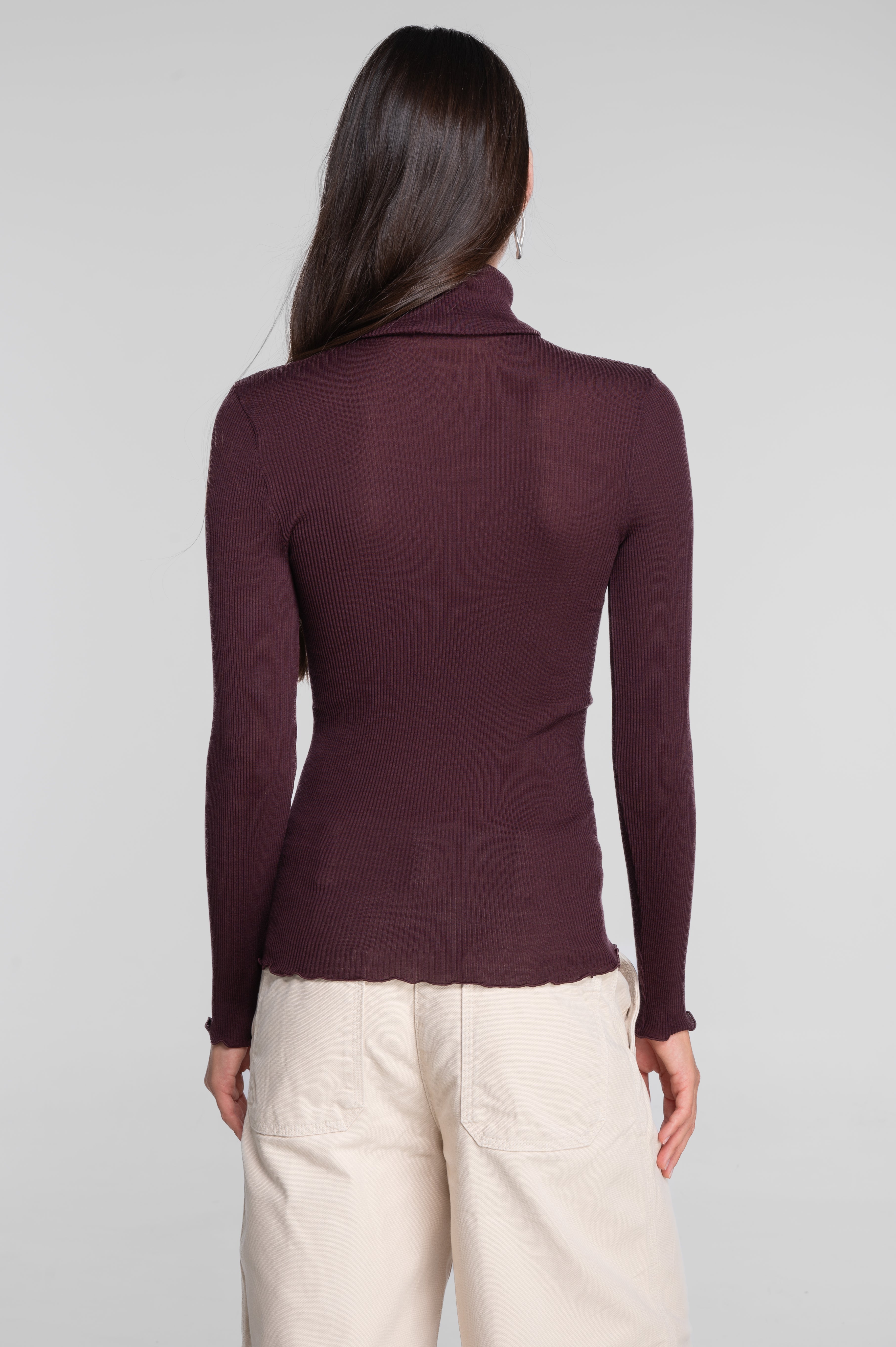 Pull à col roulé en laine et soie 3438