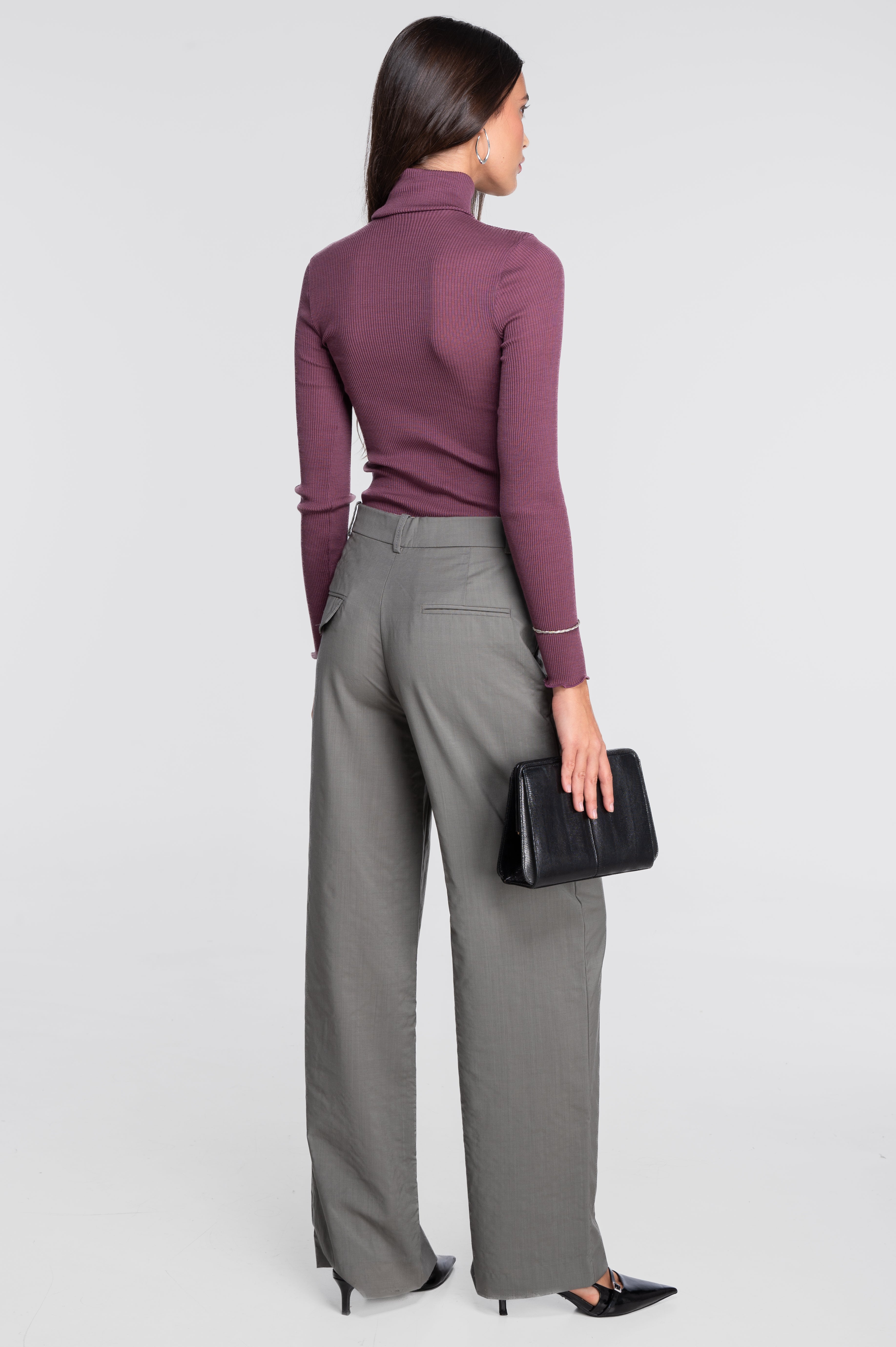 Pull à col roulé en laine et soie 3438