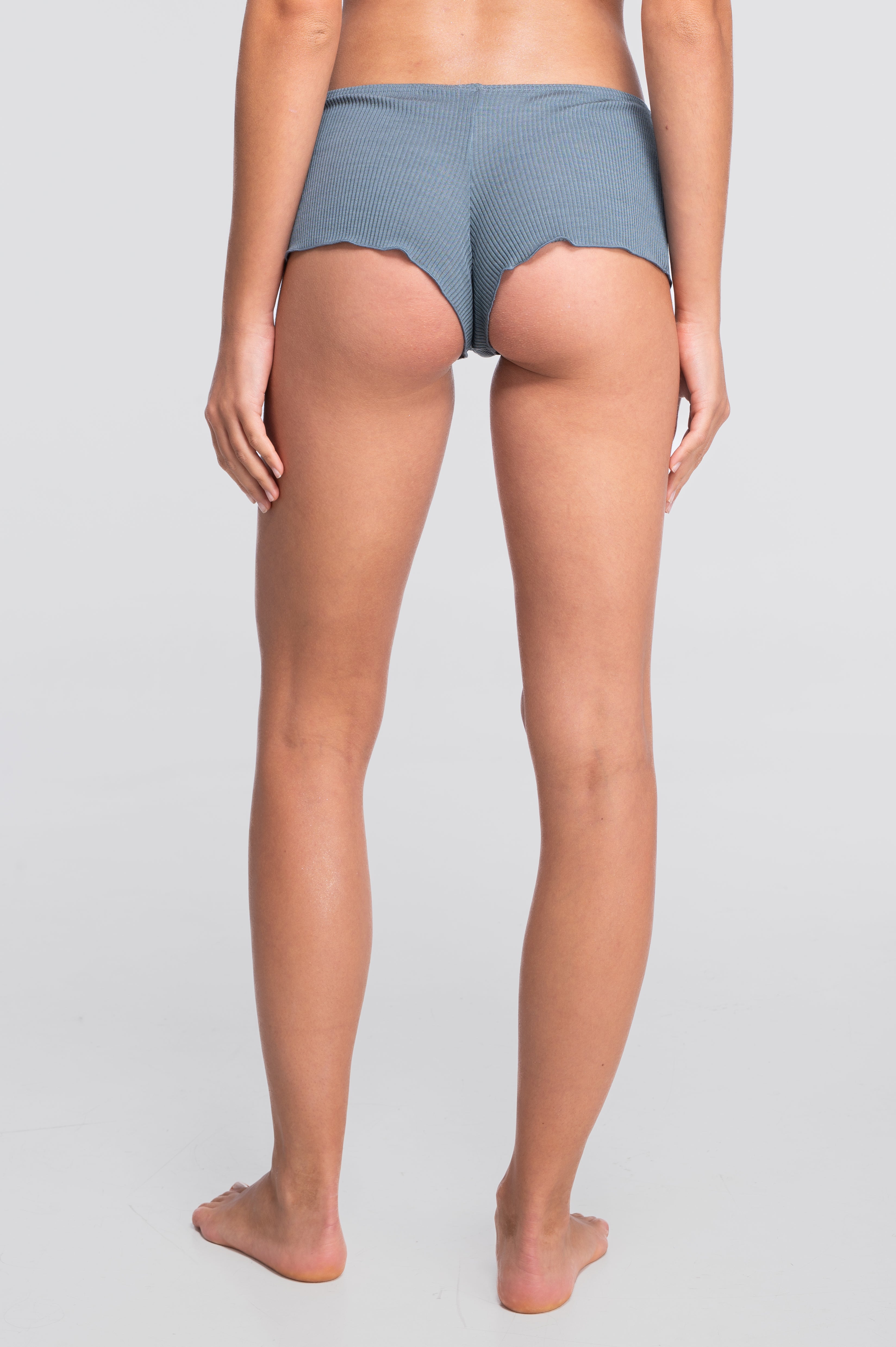 Culotte mi-haute en laine et soie 3441