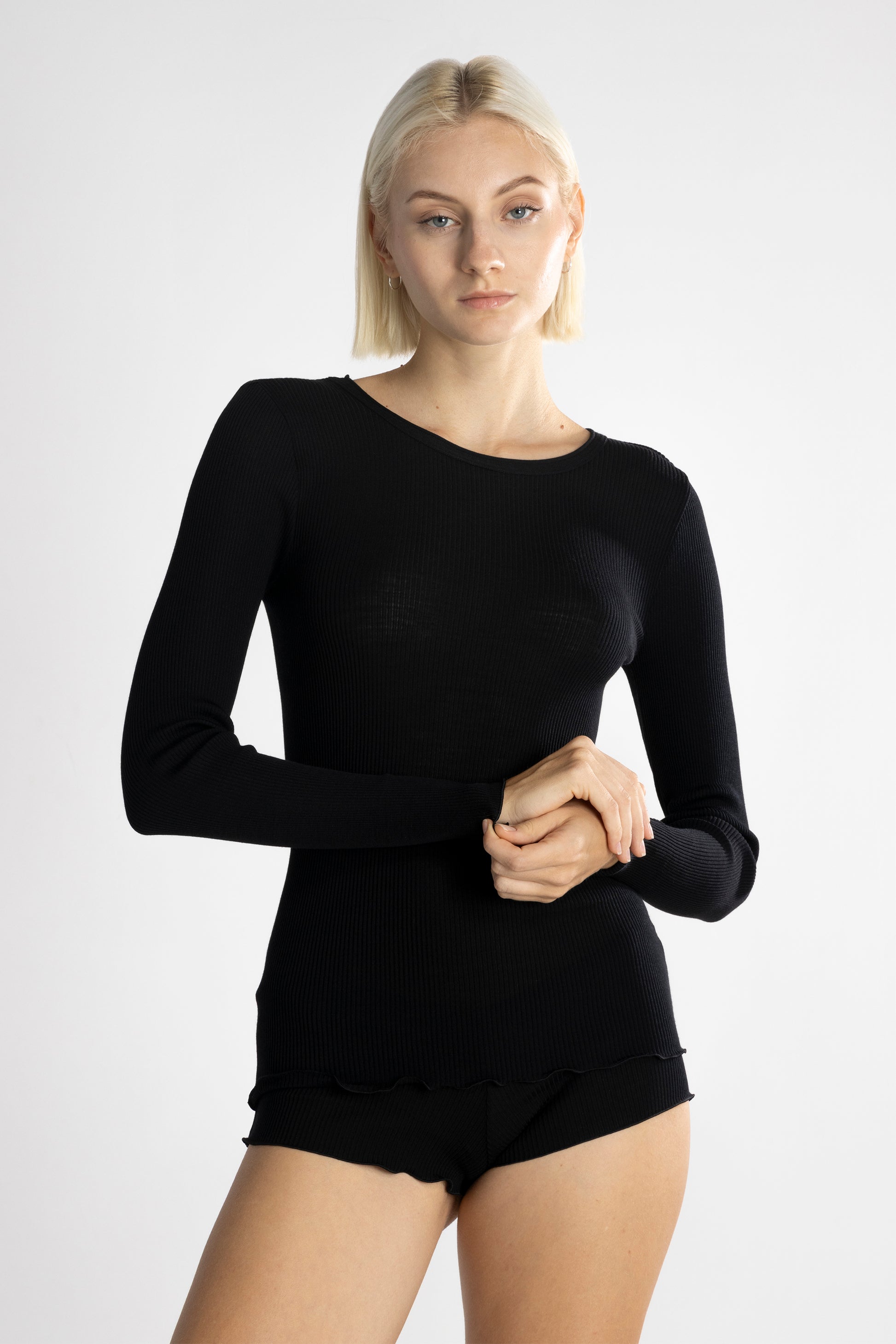 Long sleeves top pleated wool and silk knit by Oscalito An essential  reference