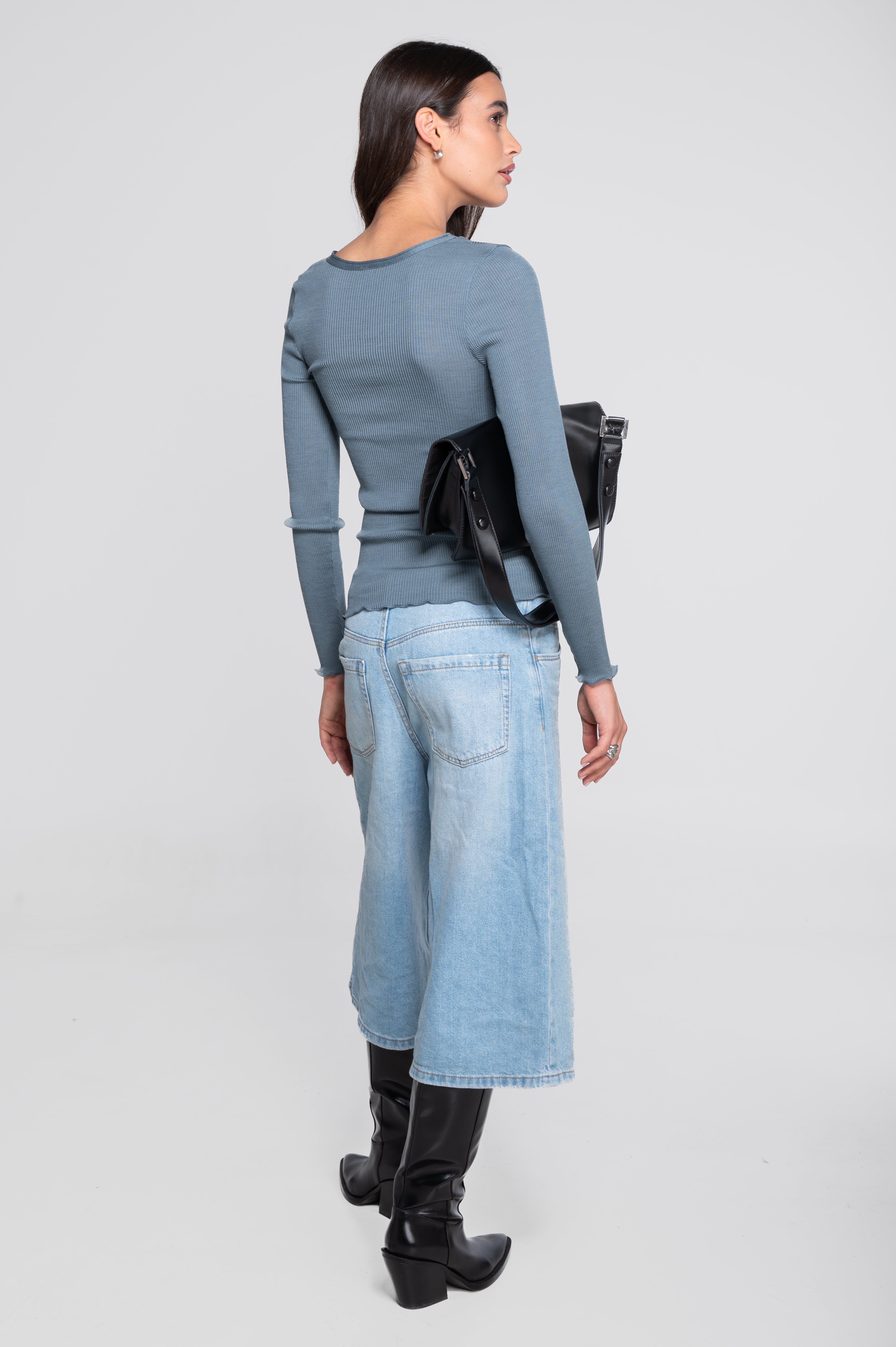 Haut à manches longues en laine et soie côtelée 3446R