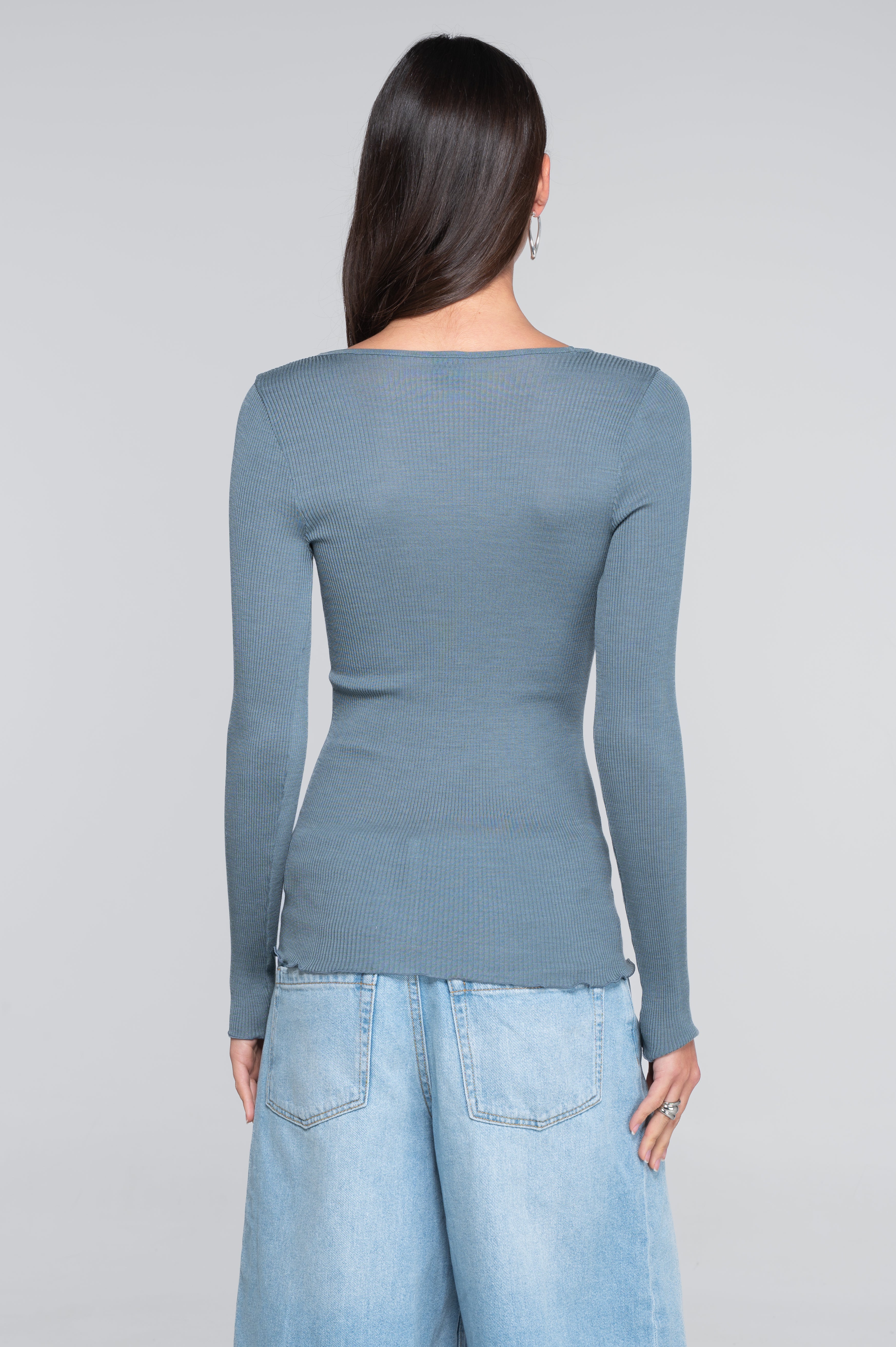 Wool and silk long sleeves V neck shirt 3486