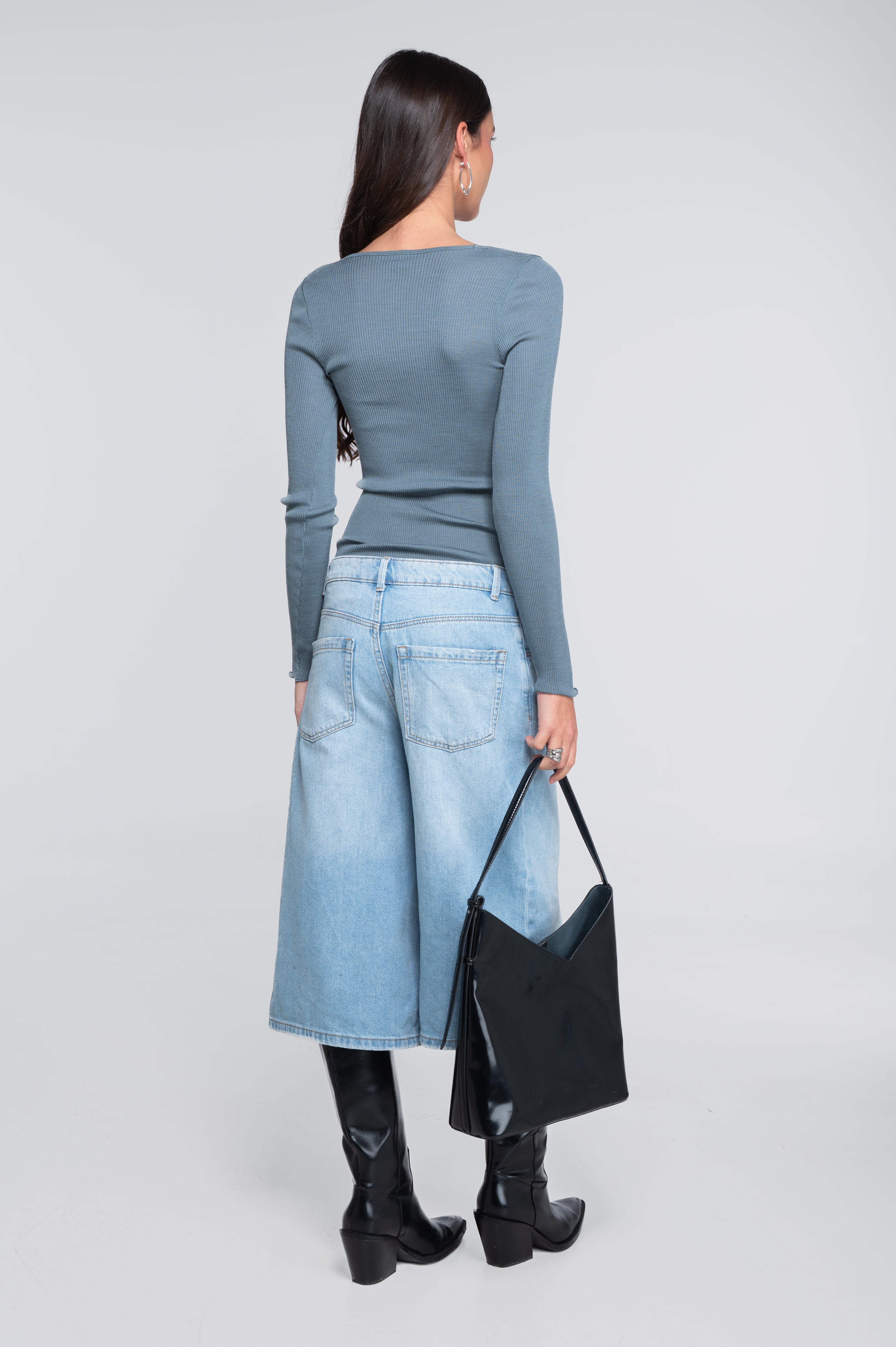 Wool and silk long sleeves V neck shirt 3486