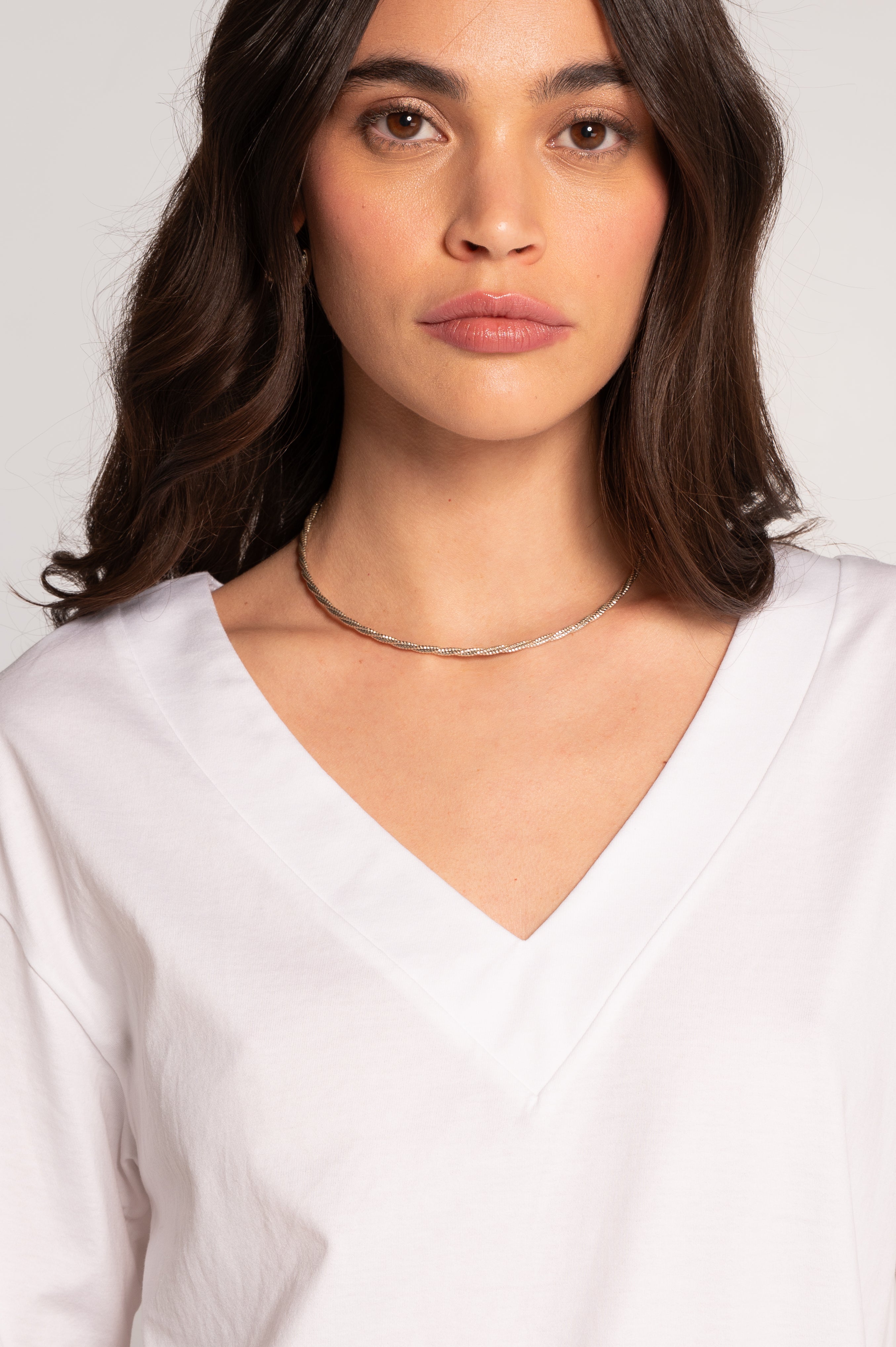 V neck T-shirt in jersey cotton 411
