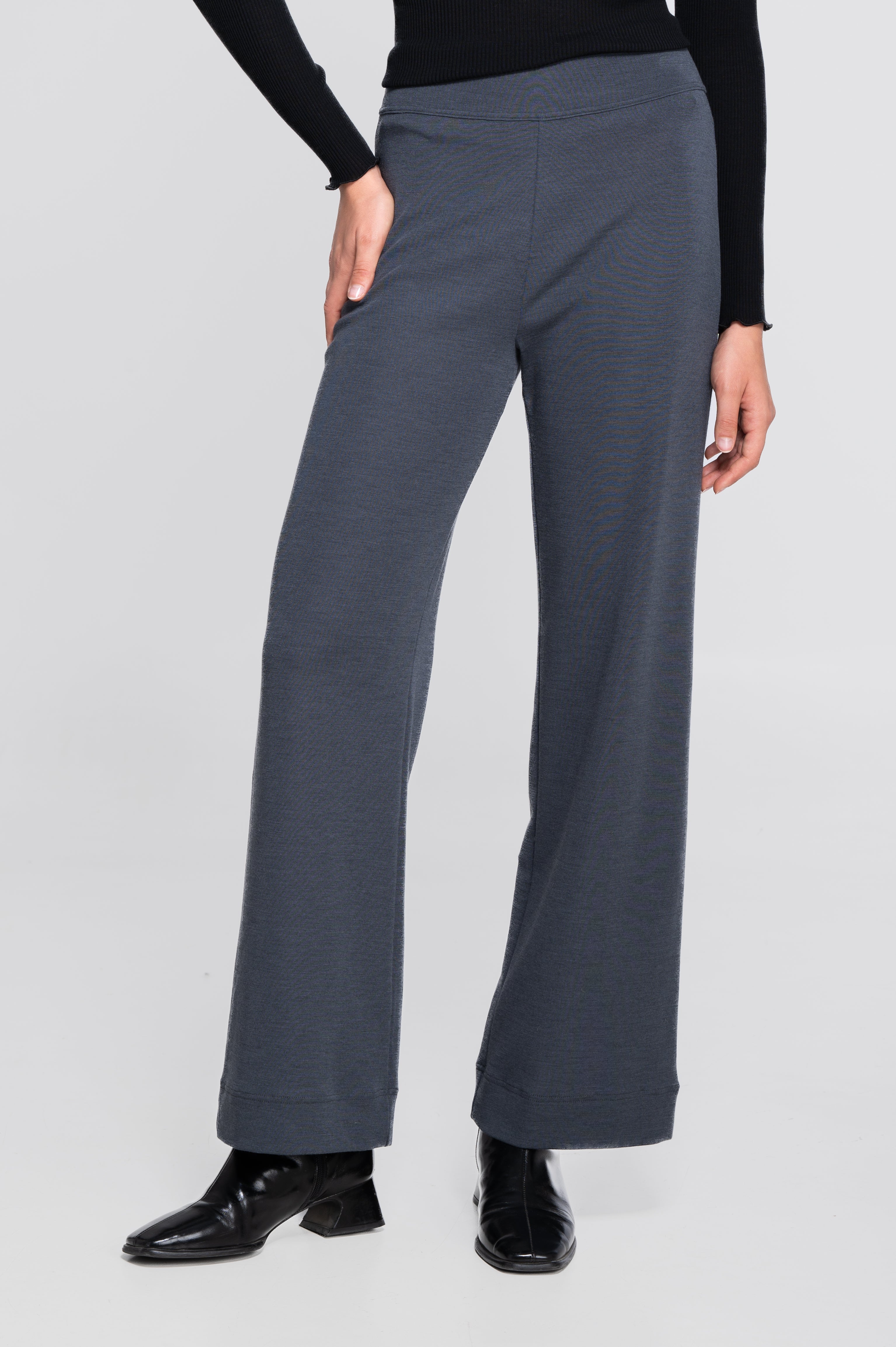 Wide-leg wool and silk trousers 5681