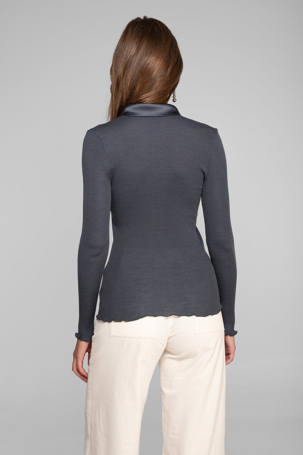 Wool and silk long sleeves shirt with satin details 6350