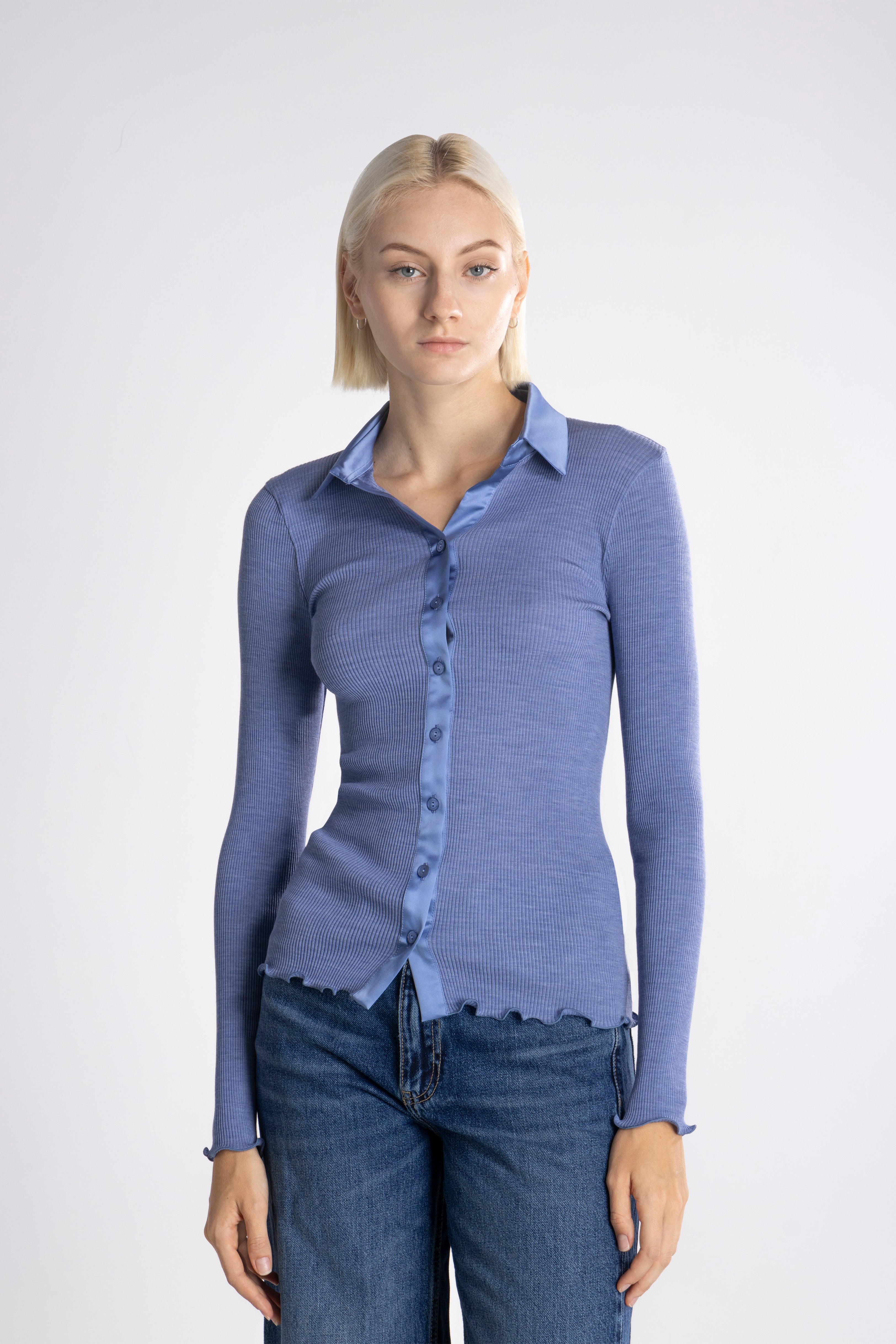 Wool and silk long sleeves shirt with satin opening 6350