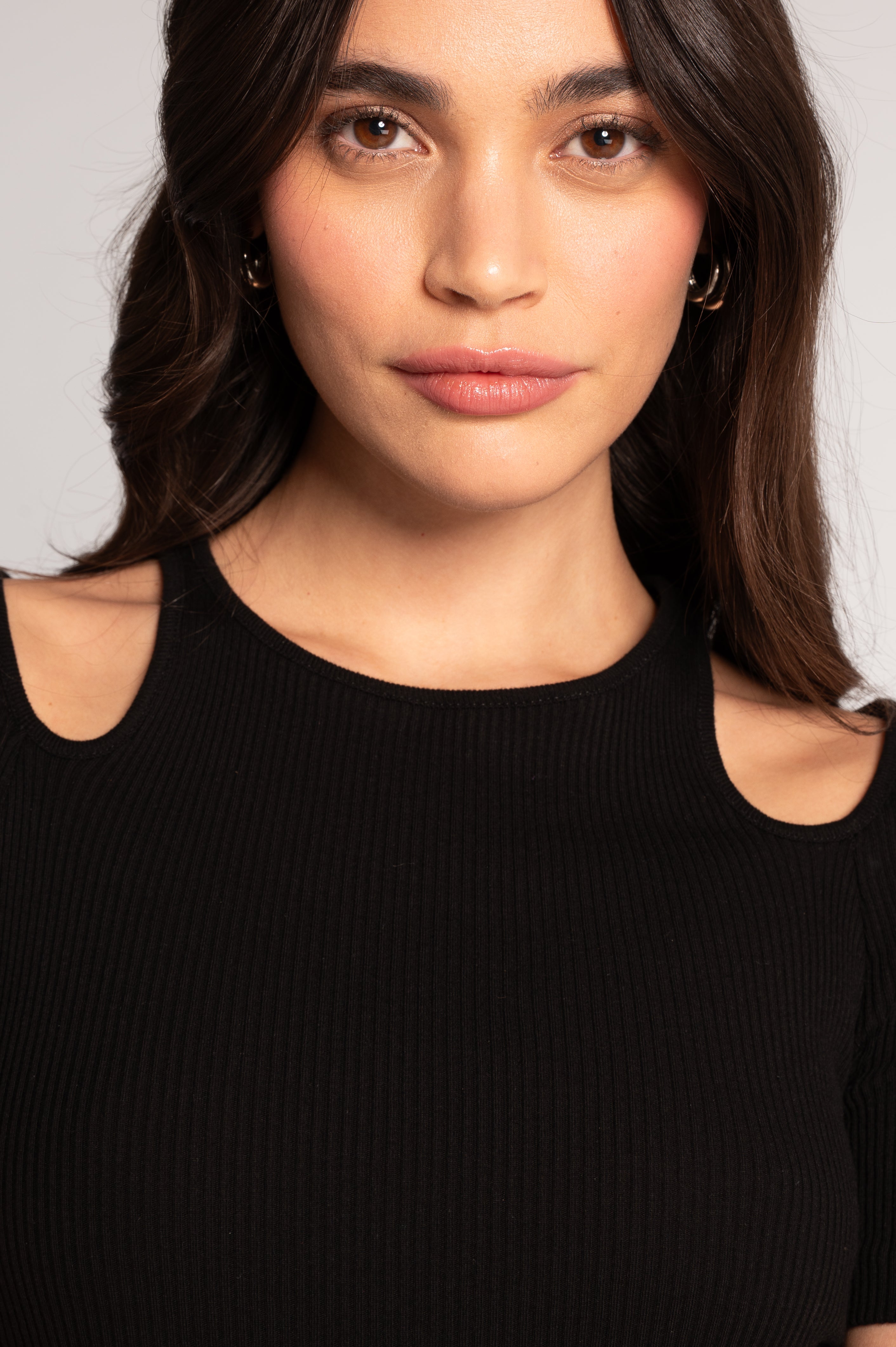 Cotton T-shirt with shoulder cut-outs 7154