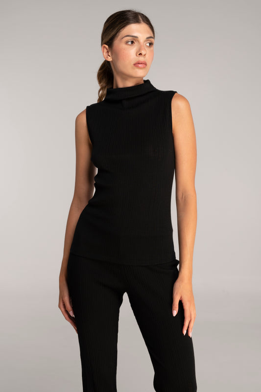 Wool and silk sleeveless mock neck top 7465