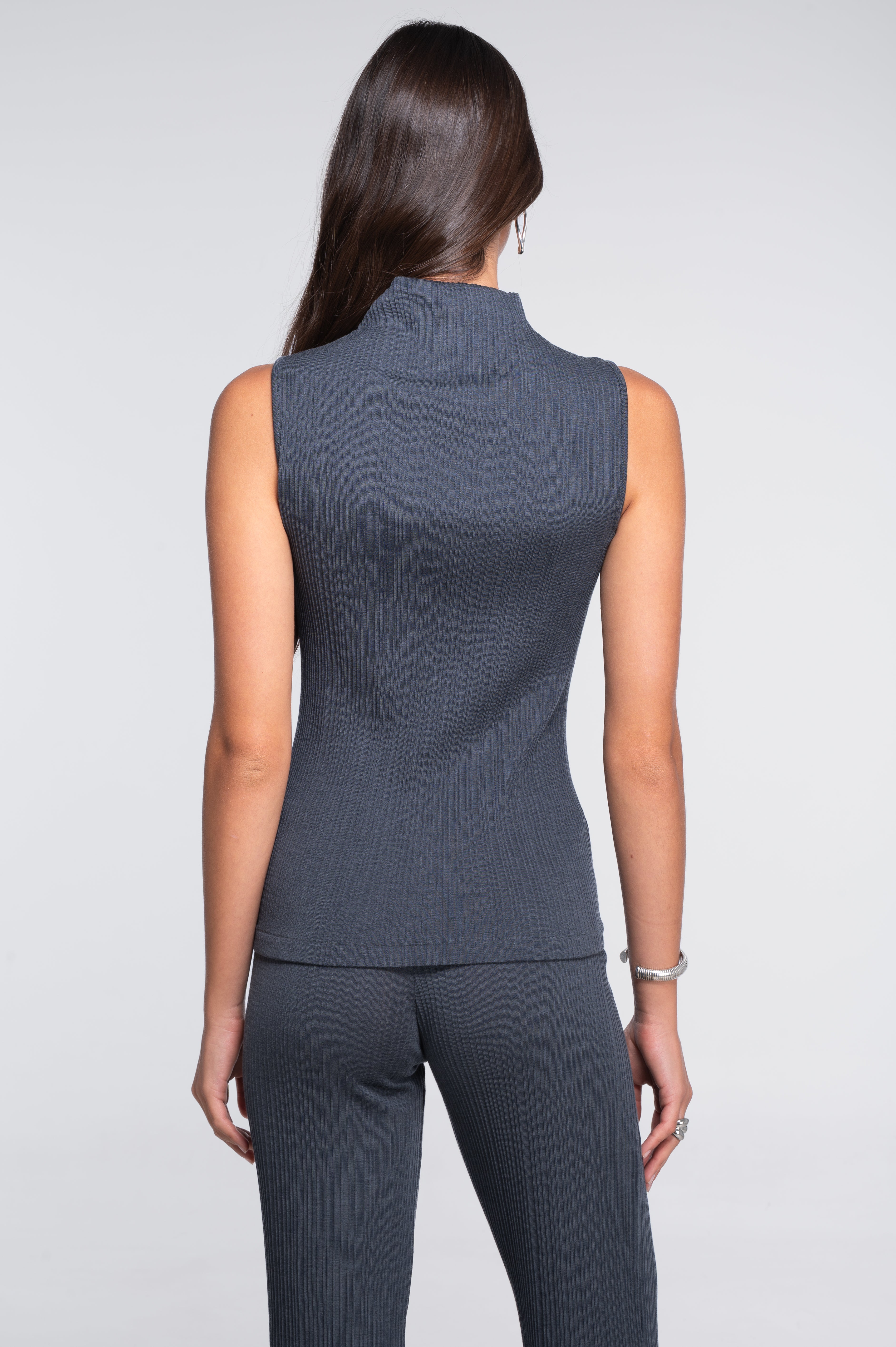 Wool and silk sleeveless mock neck top 7465