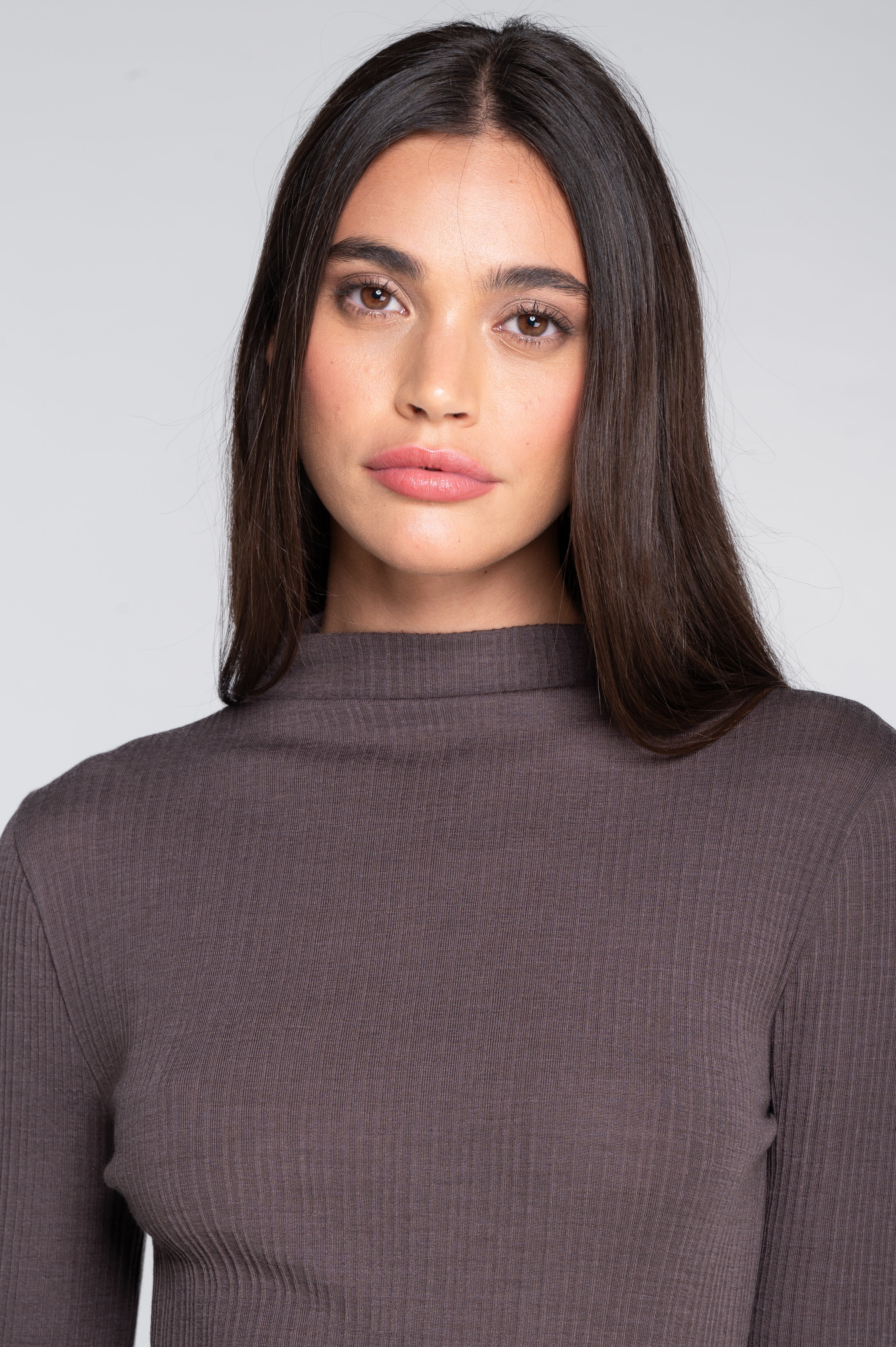 Haut à manches longues et col montant en laine et soie 7466