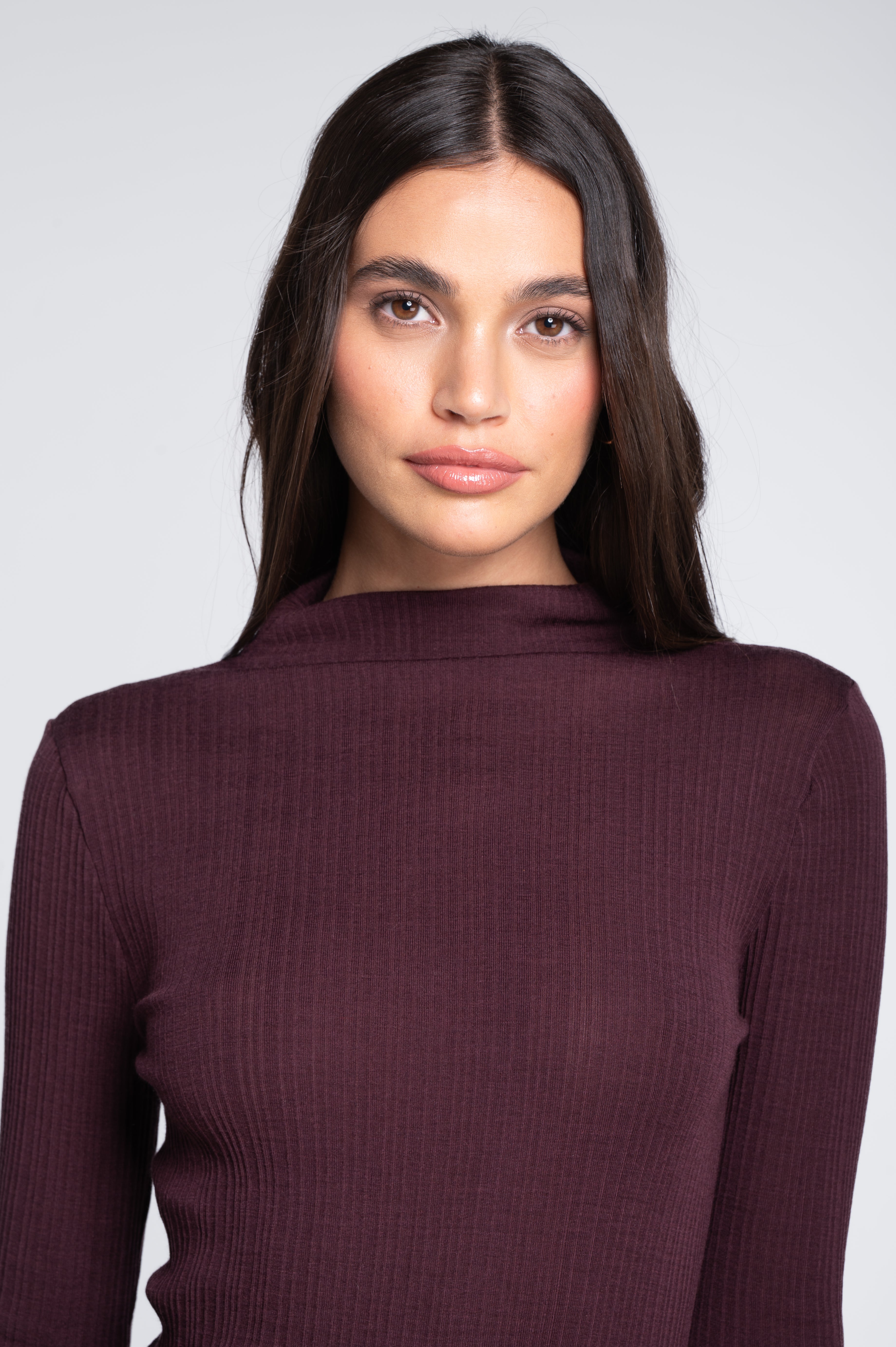 Haut à manches longues et col montant en laine et soie 7466