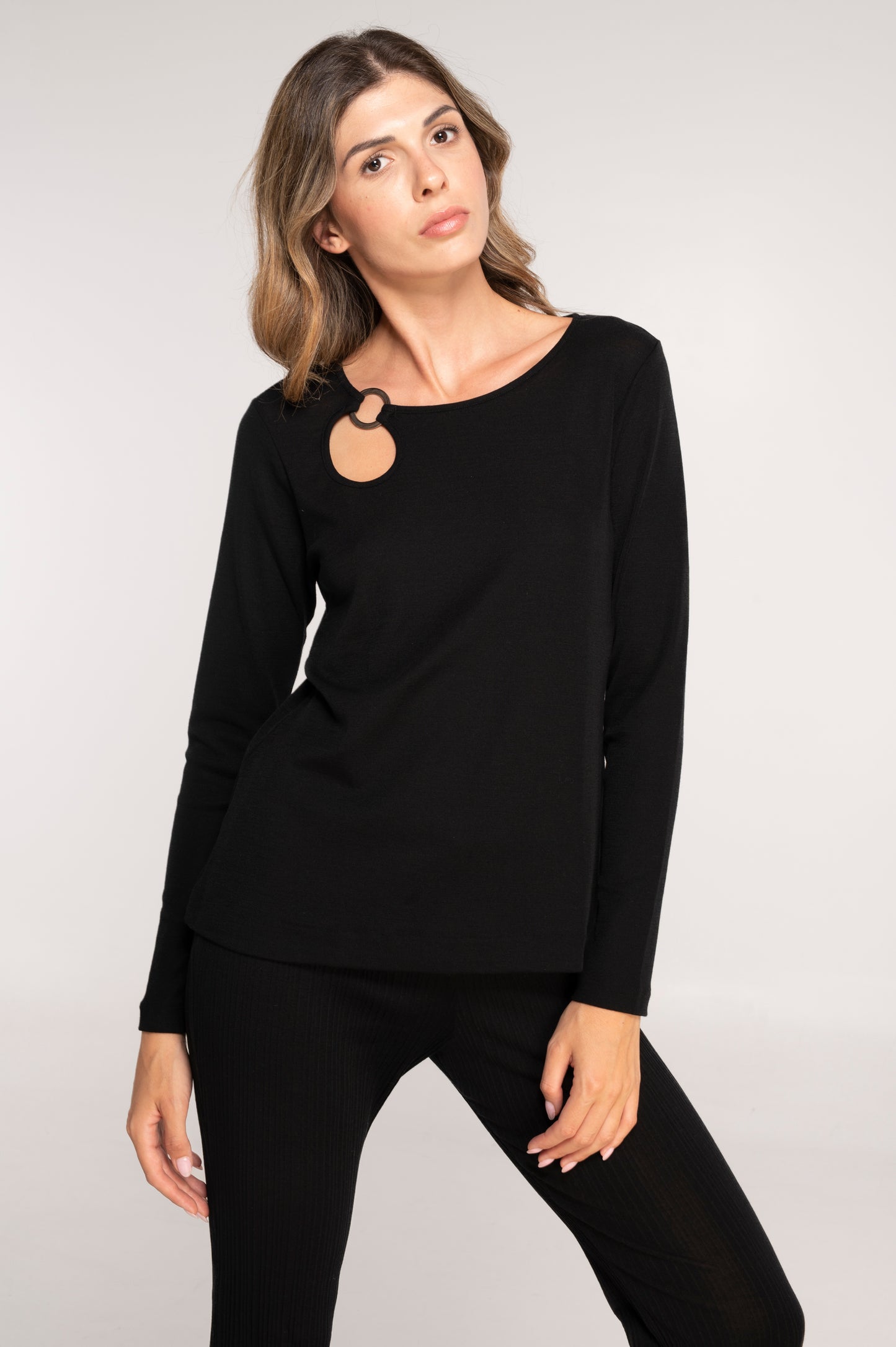 Wool and silk long sleeves round neck shirt with cut-outs 7472