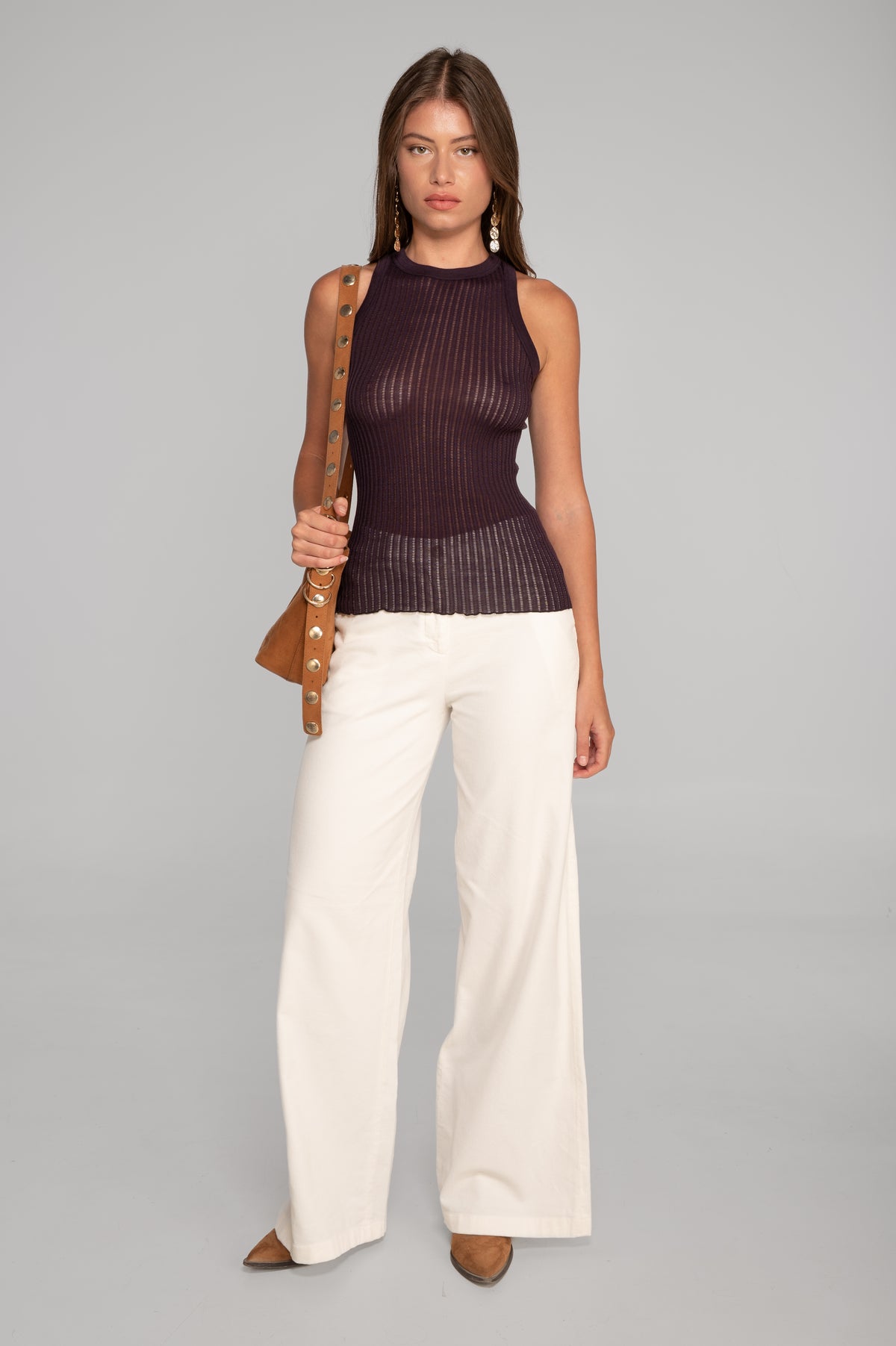 Sleeveless halterneck top in ajouré wool and silk 7490