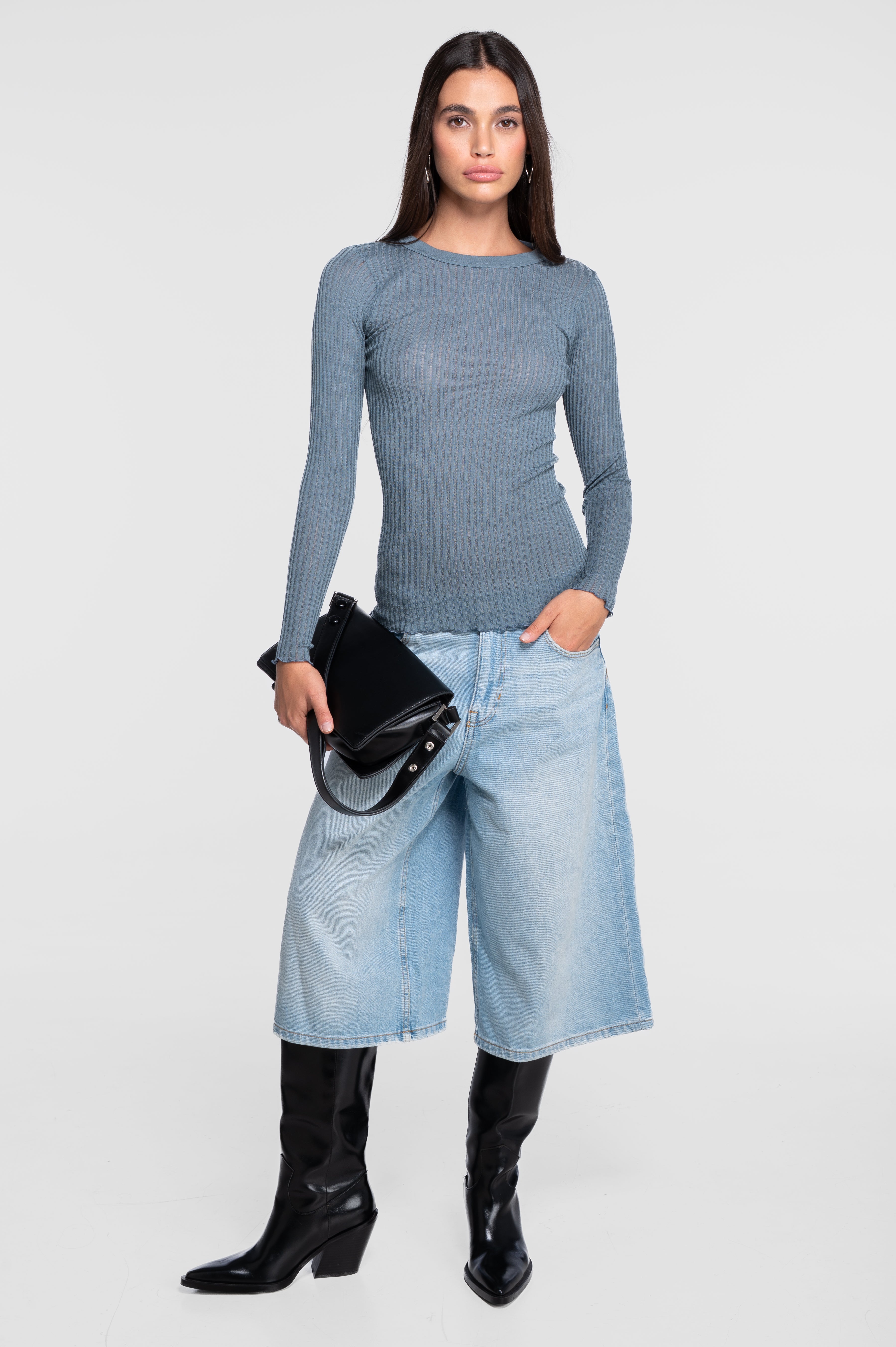 Long sleeves round neck shirt in ajouré wool and silk 7496