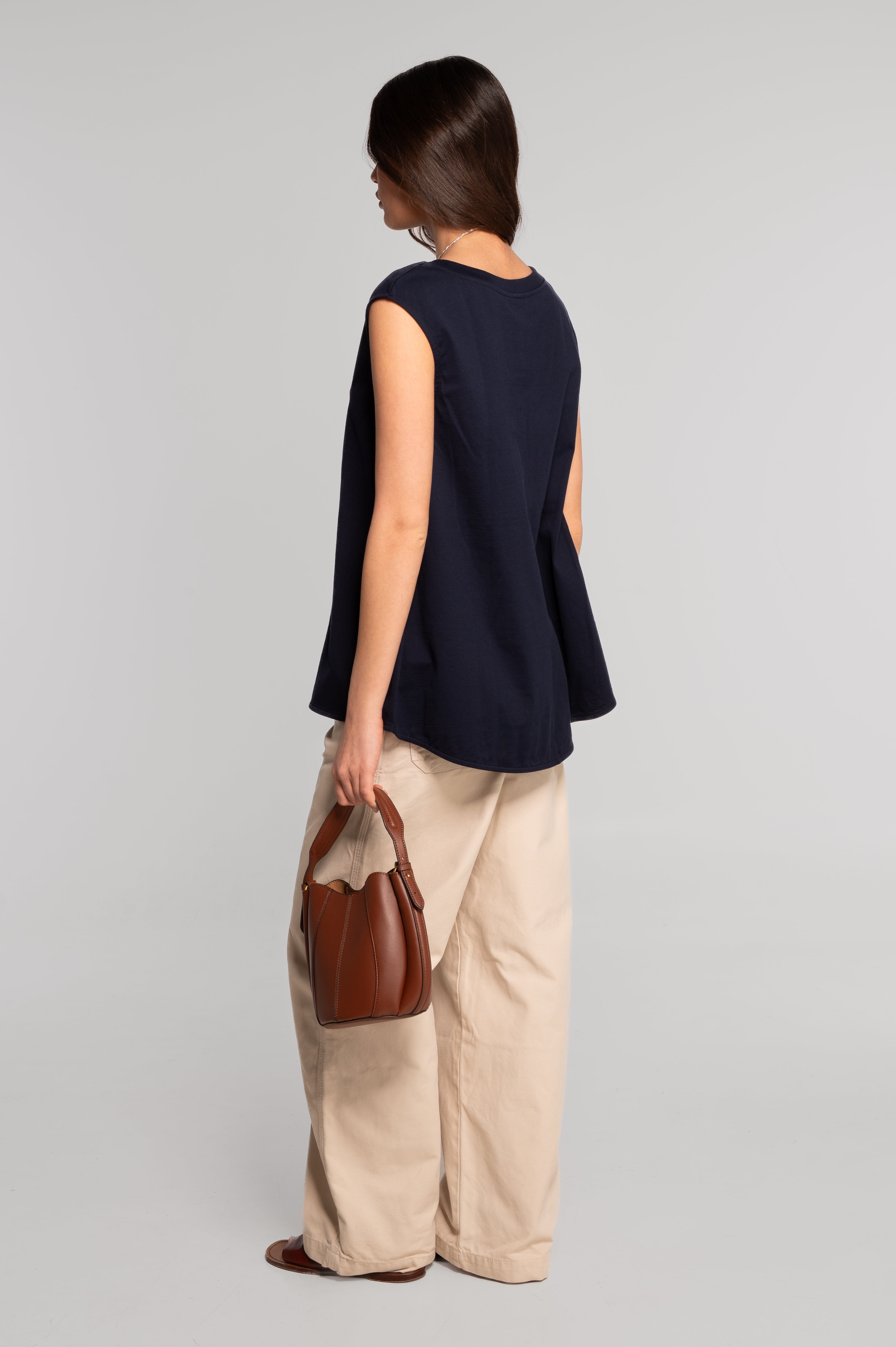 Sleeveless flared top in heavyweight jersey cotton 7572