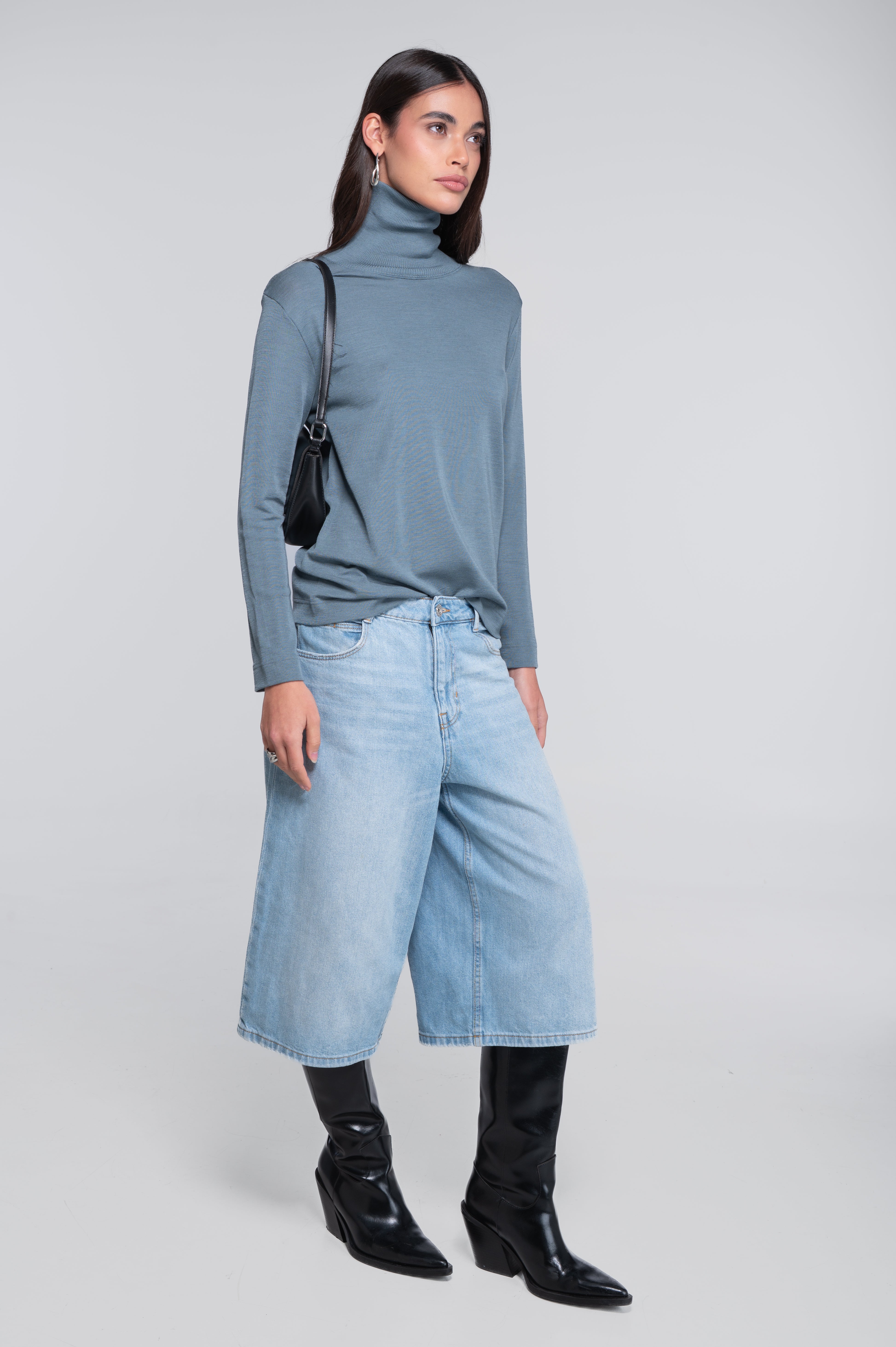 Wool and silk long sleeves turtleneck shirt 7635