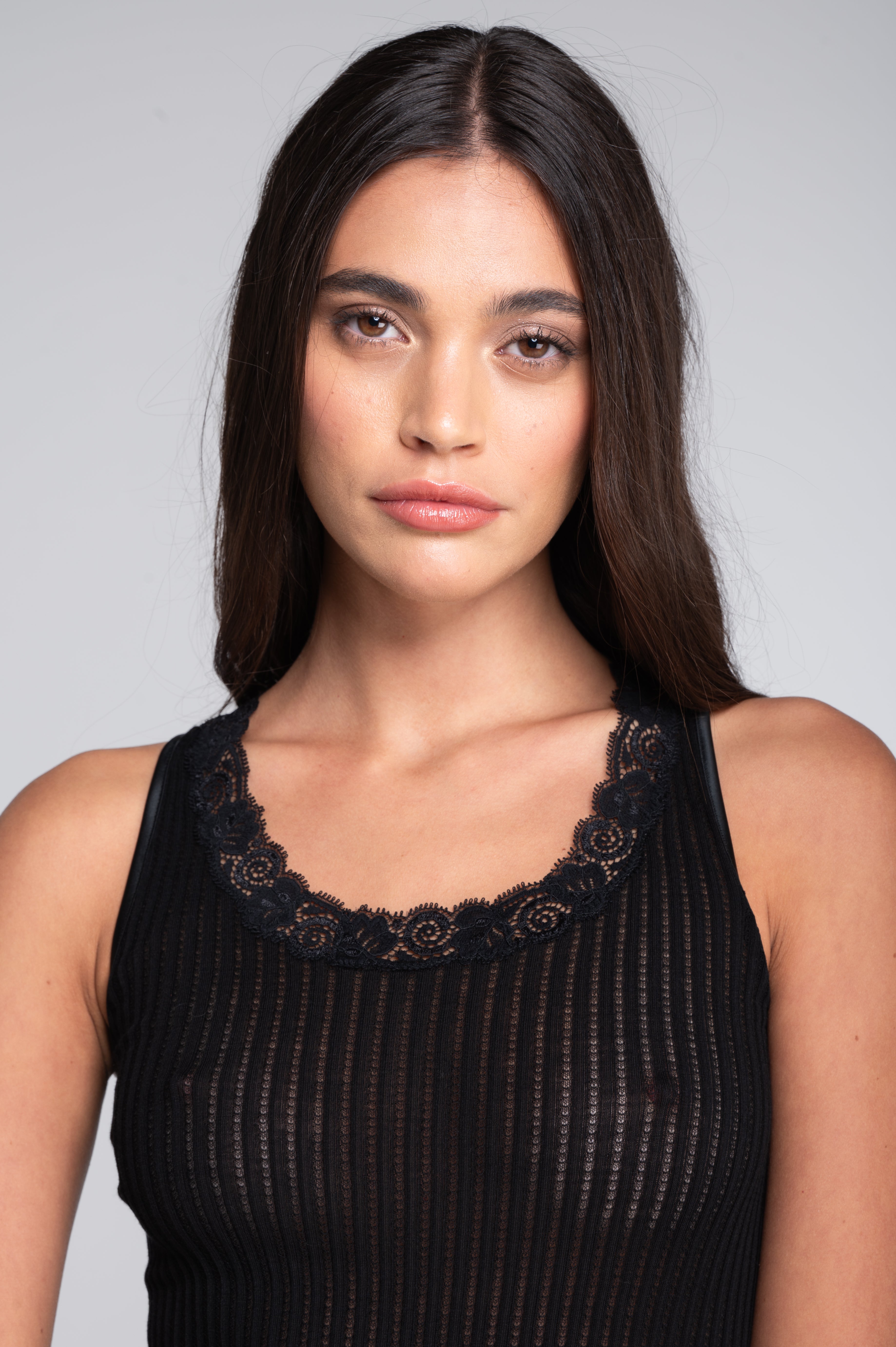 Débardeur en laine et soie ajourée avec dentelle Leavers 7648