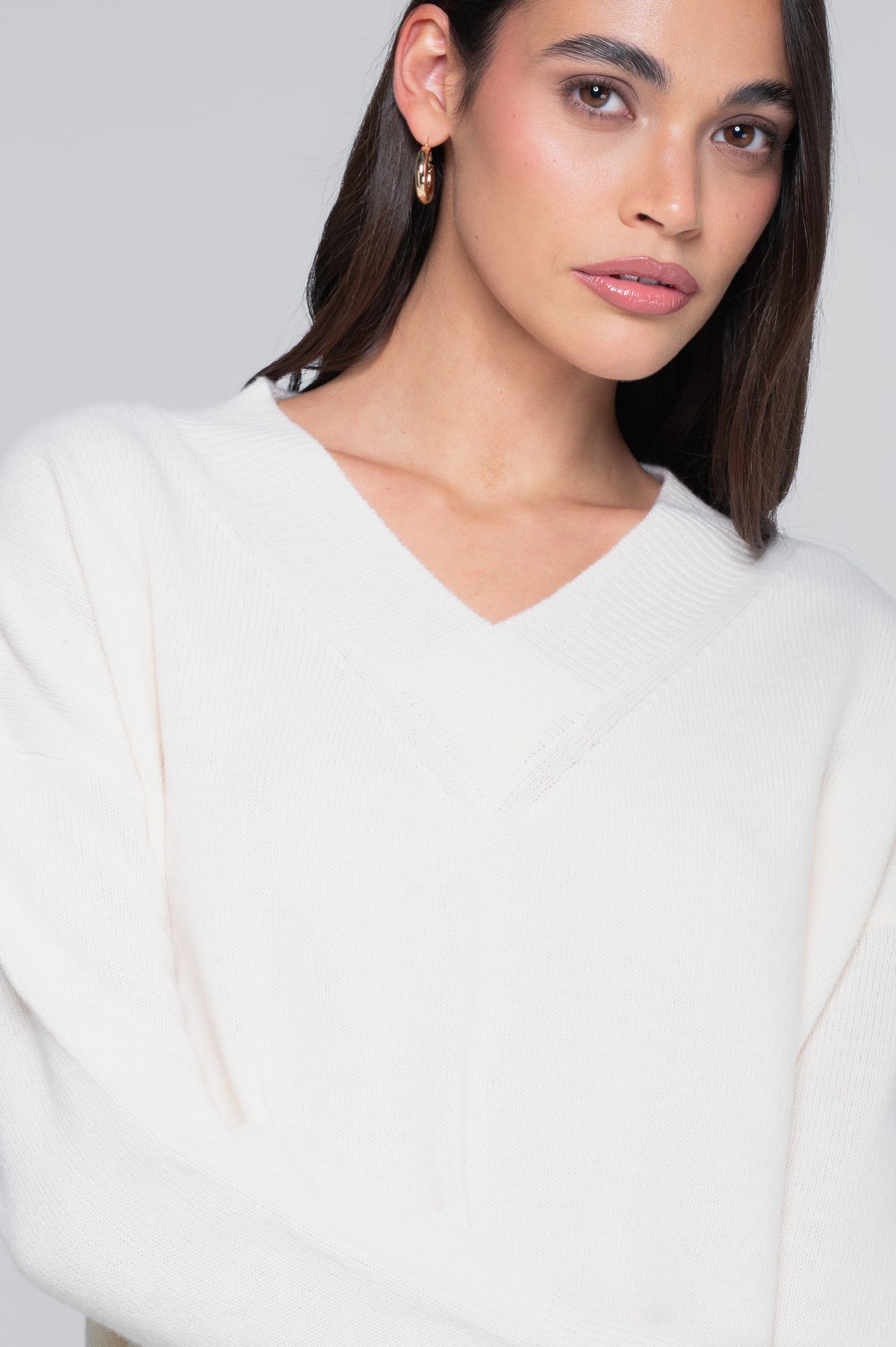V neck pullover in pure carded wool 7672
