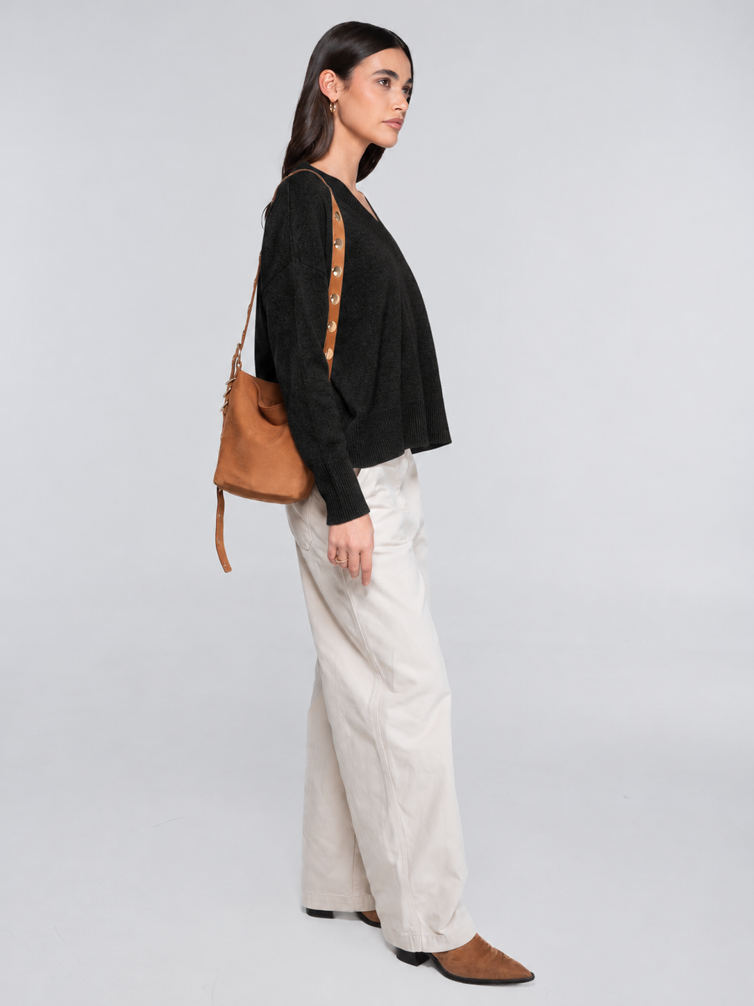 V neck pullover in pure carded wool 7672