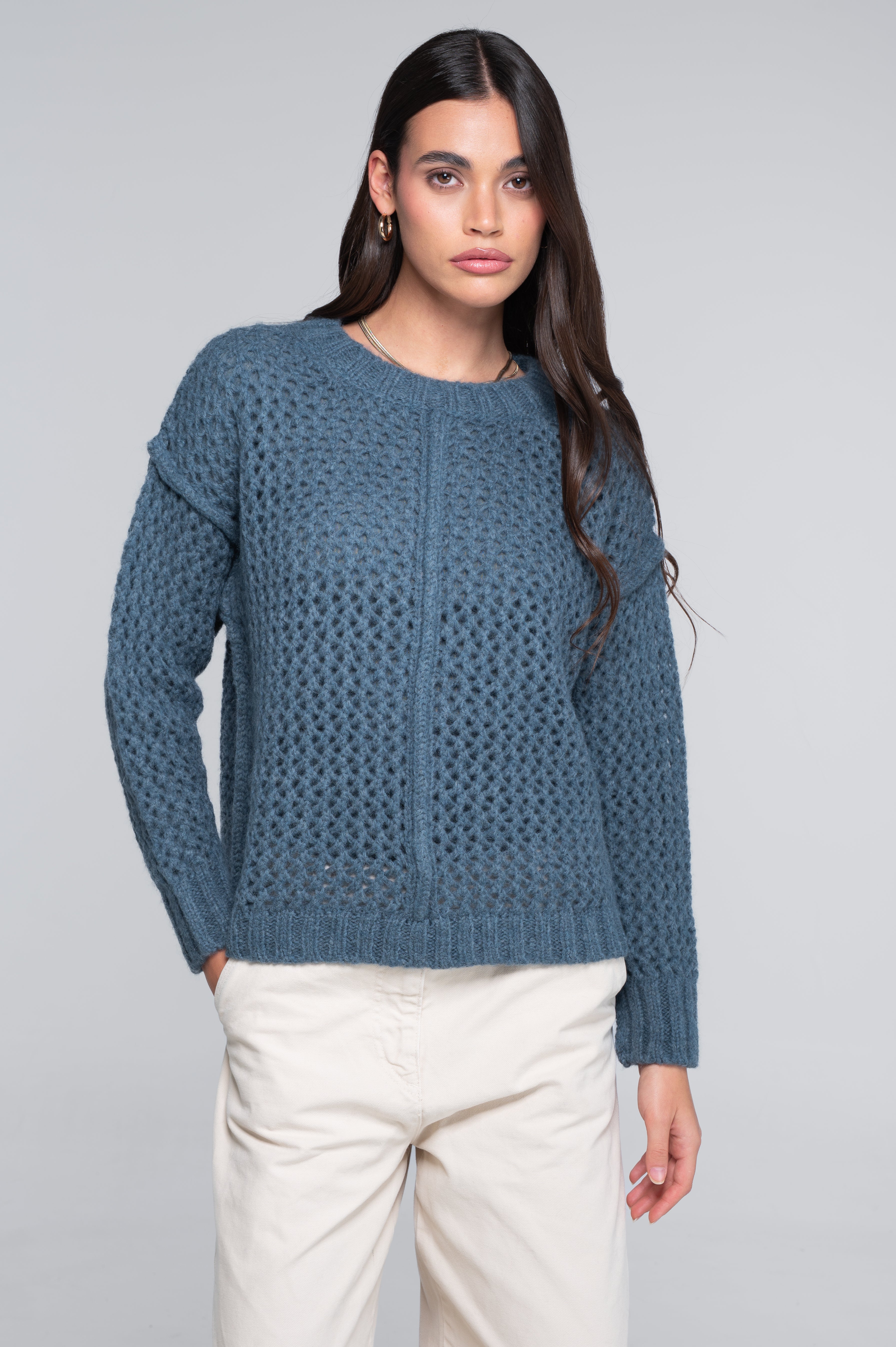 Roundneck pullover in alpaca blend with openwork texture 7680