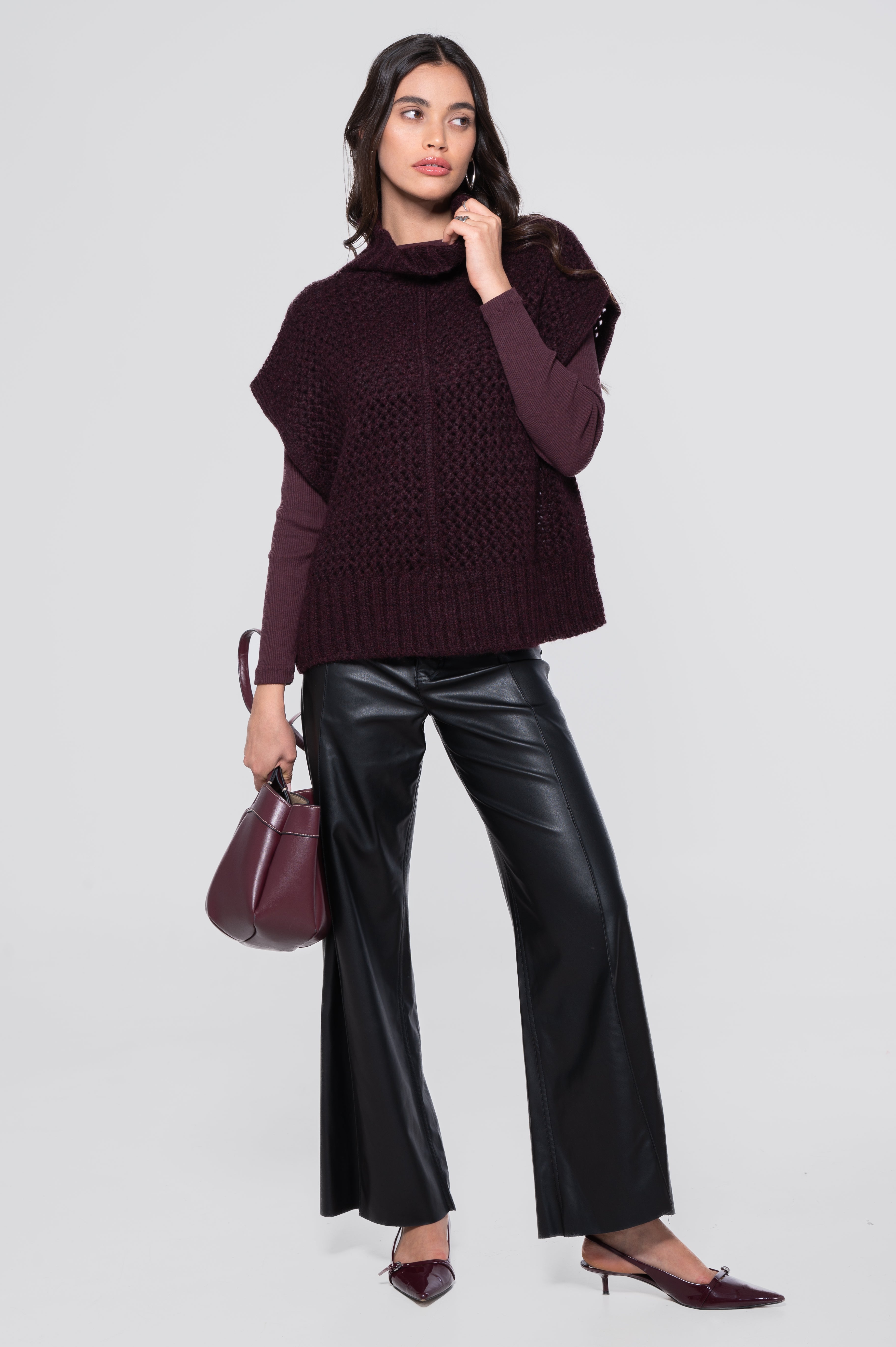 Mock neck vest in alpaca blend with openwork texture 7681