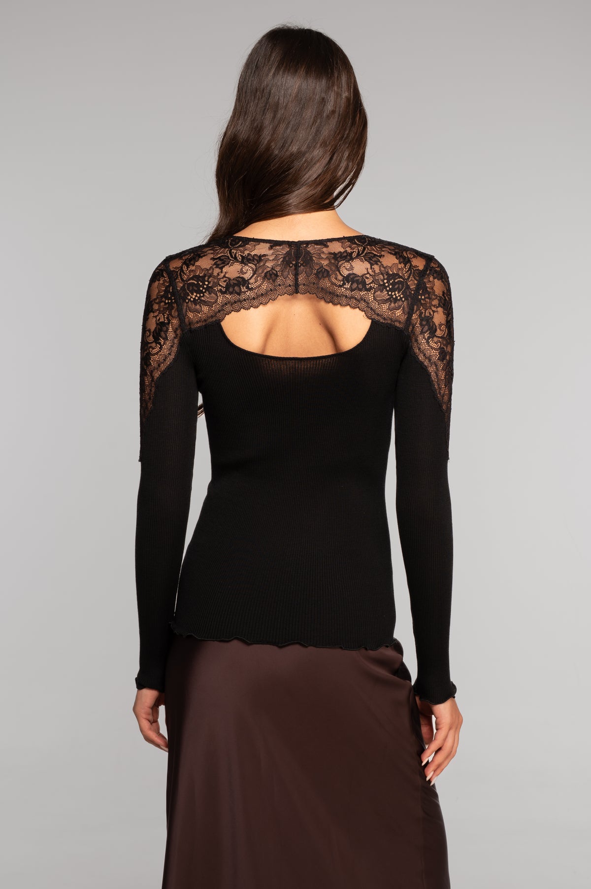 Wool and silk long sleeves roundneck shirt with Leavers lace insert 7803
