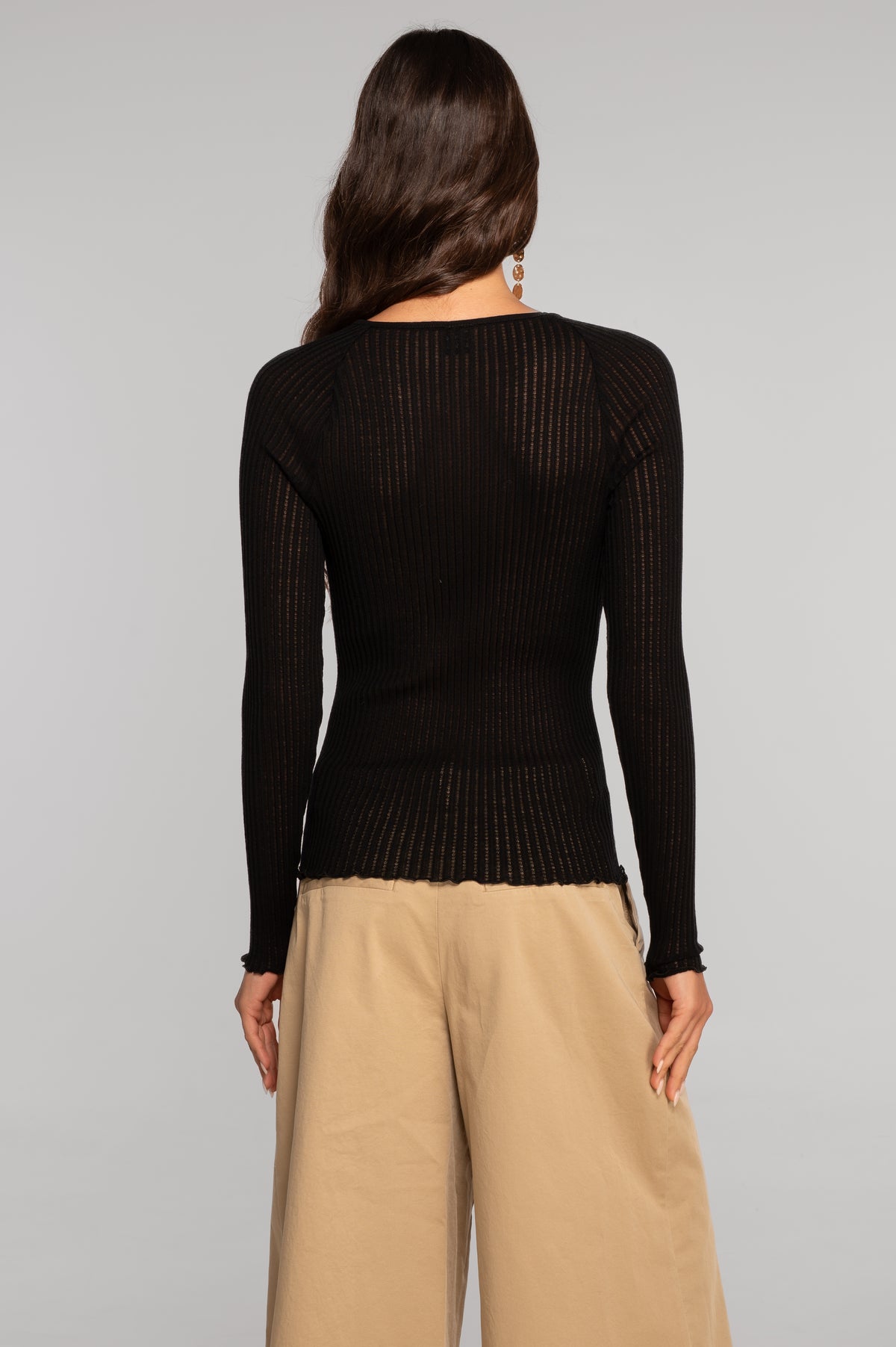 Long sleeves roundneck shirt in ajouré wool and silk with Chantilly lace 7849
