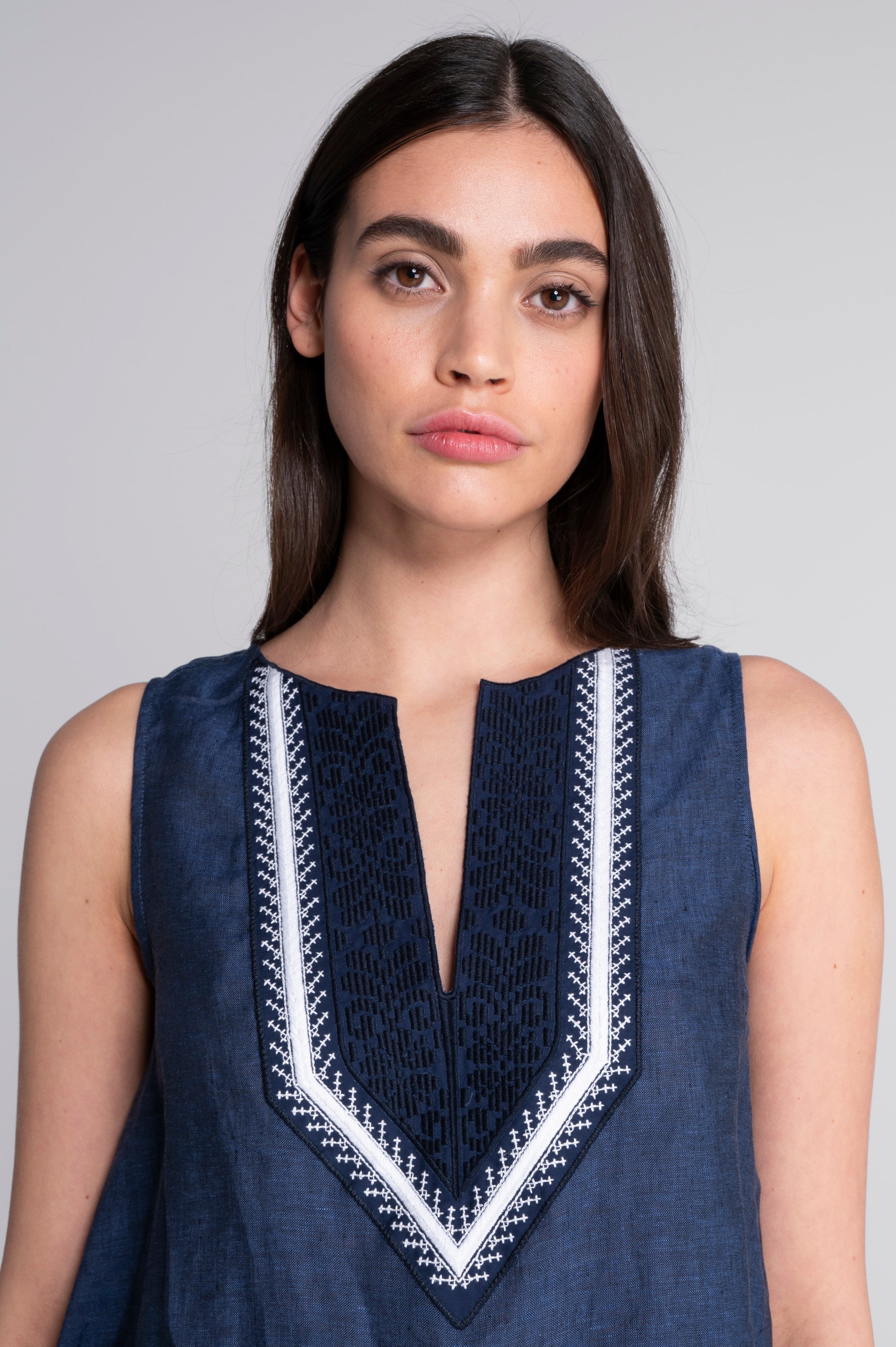 Sleeveless linen blouse with ethnic embroidery 7530