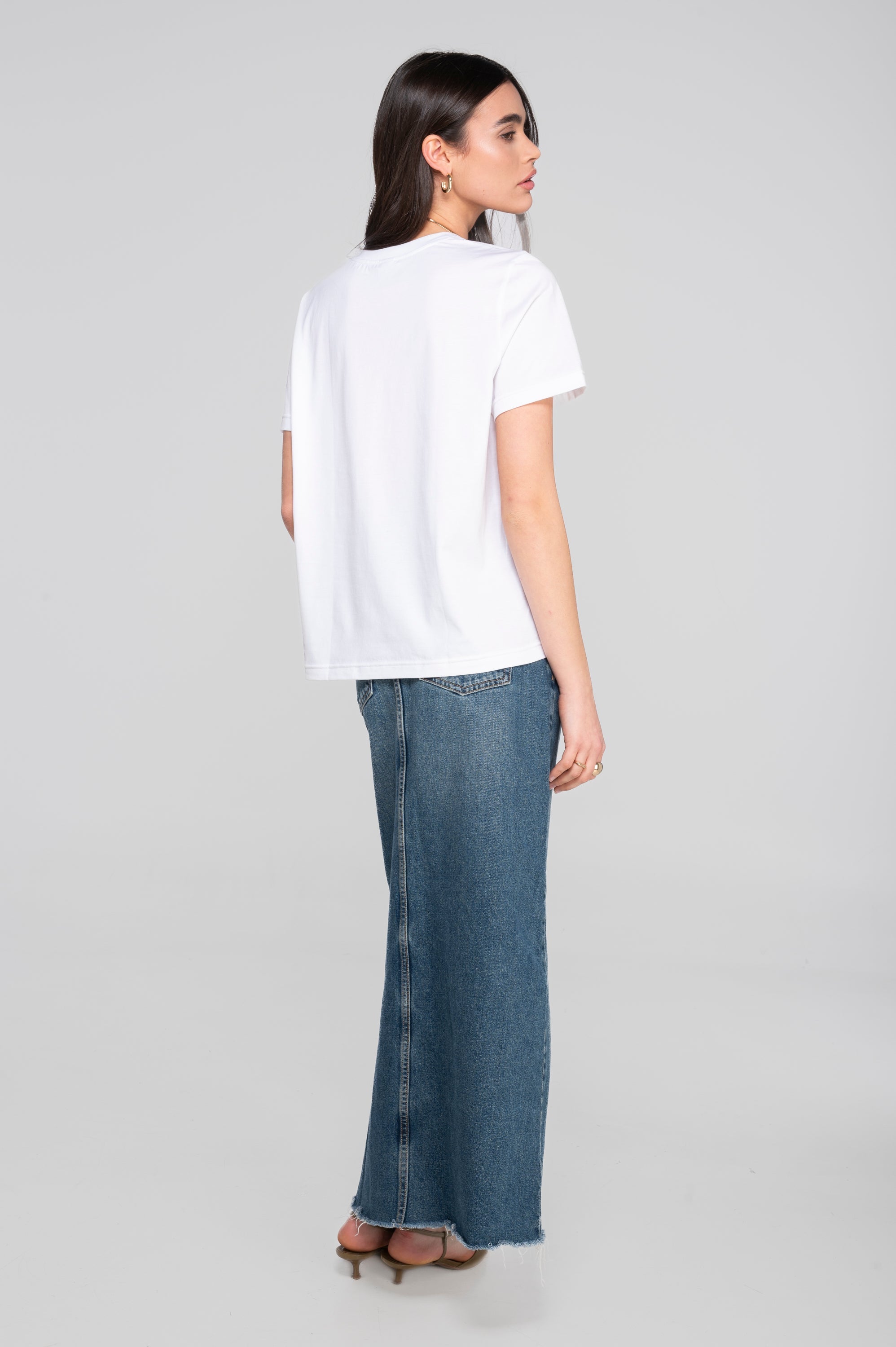 Round neck T-shirt in jersey cotton 409