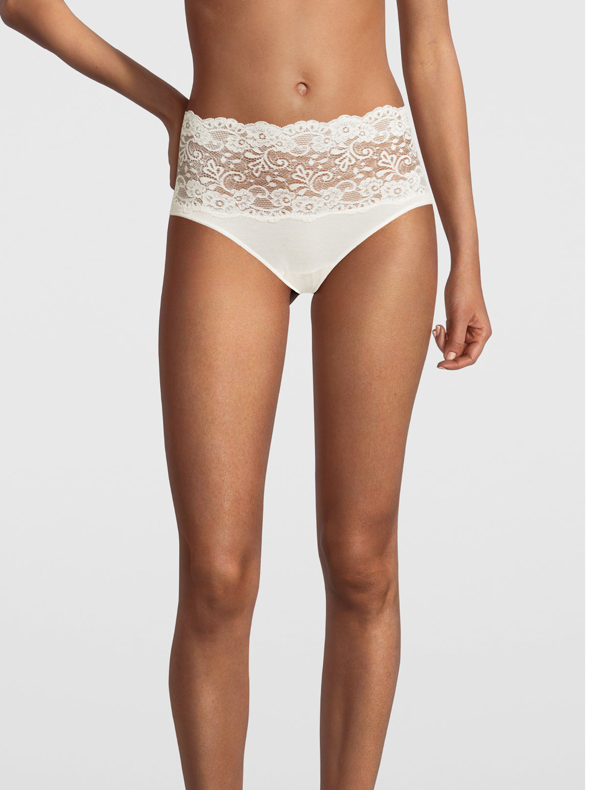 Front woman briefs in cotton with leavers lace