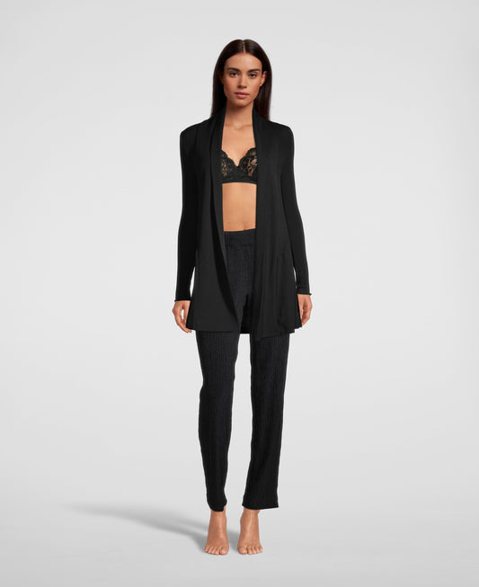 Woman black velvet classic pants