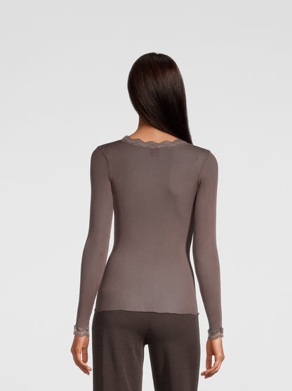 Back Woman Long-sleeved Shirt