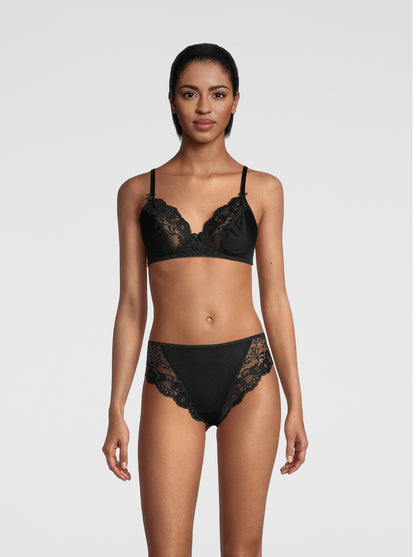 Black Woman Balconette Bra